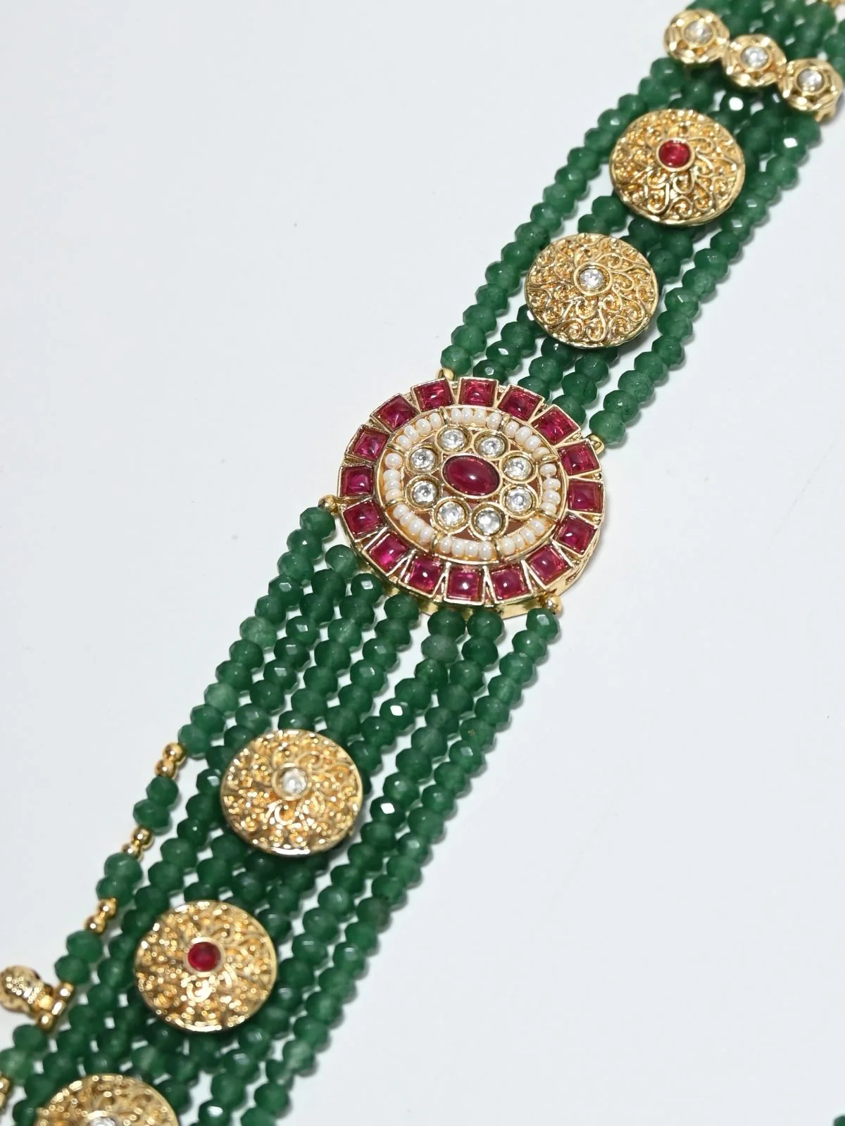 Odette Golden And Green Alloy Kundan Jewellery Set For Women - Image 5