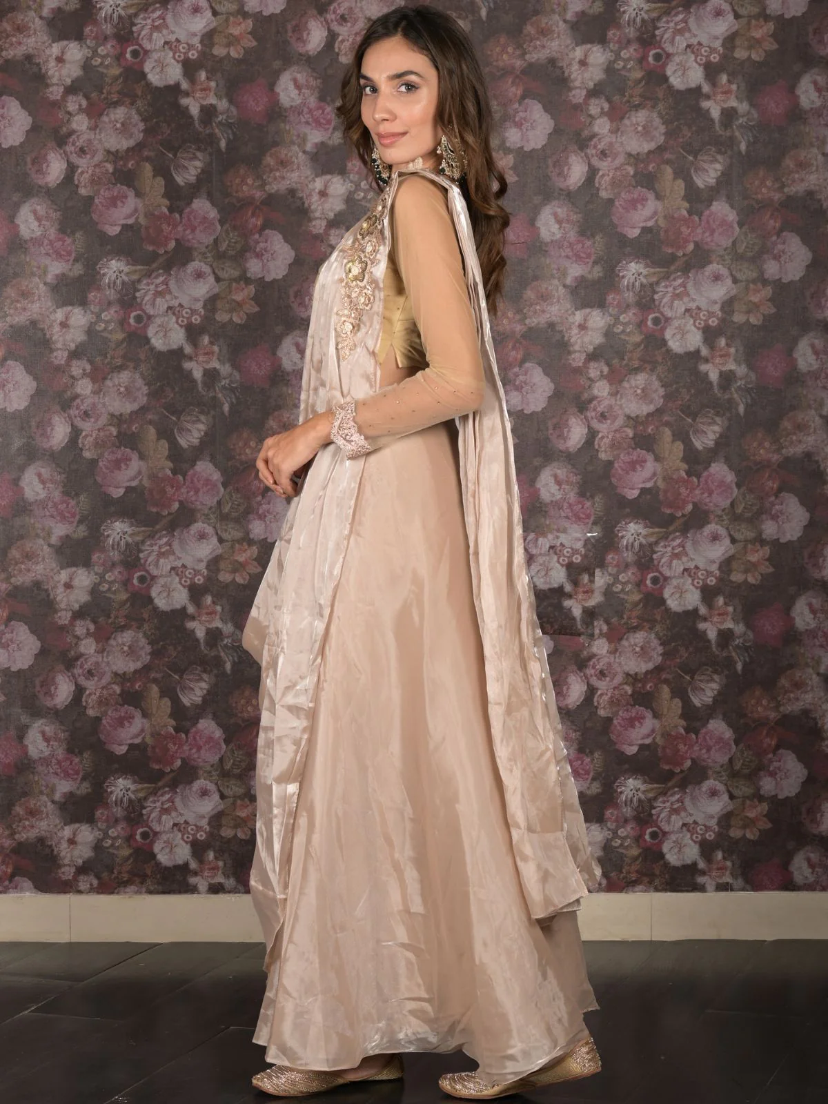 Odette Golden Organza Embellished Ready-To-Wear Saree With Stitched Blouse For Women - Image 3