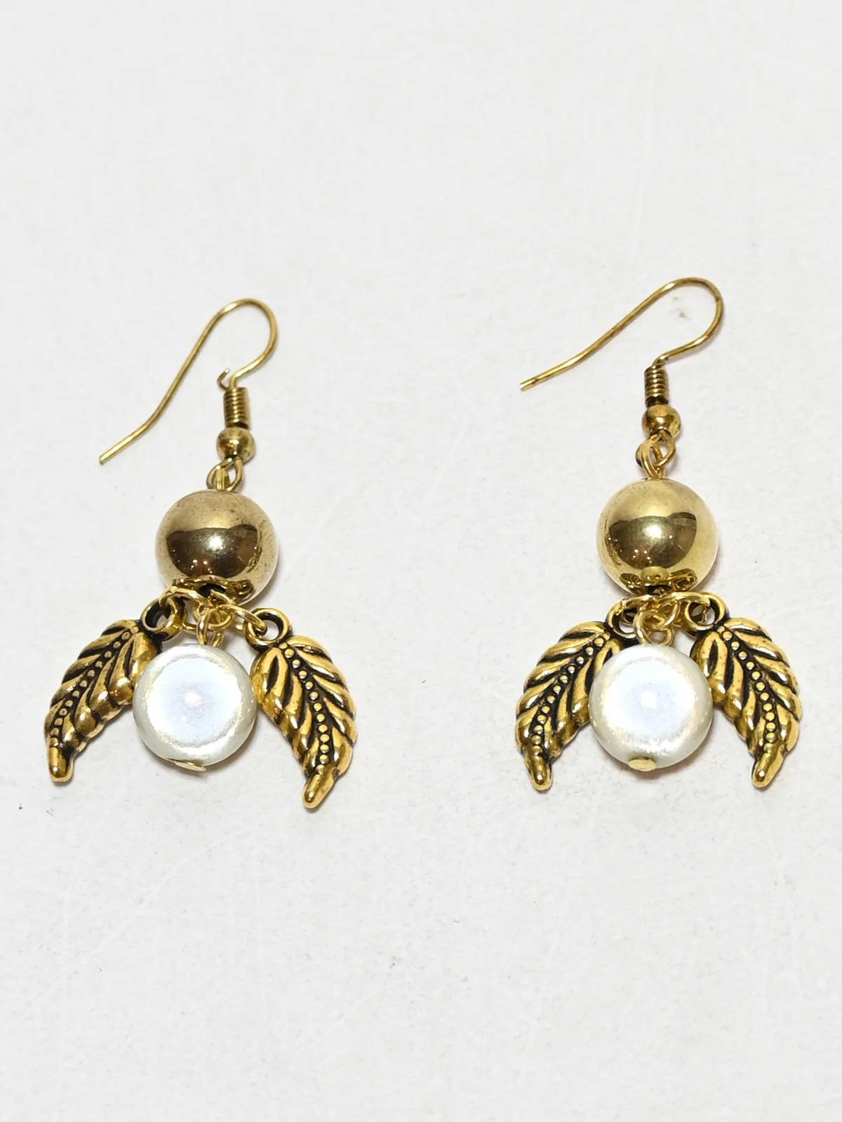Odette Golden PU Embellished Jewellery Set For Women - Image 5