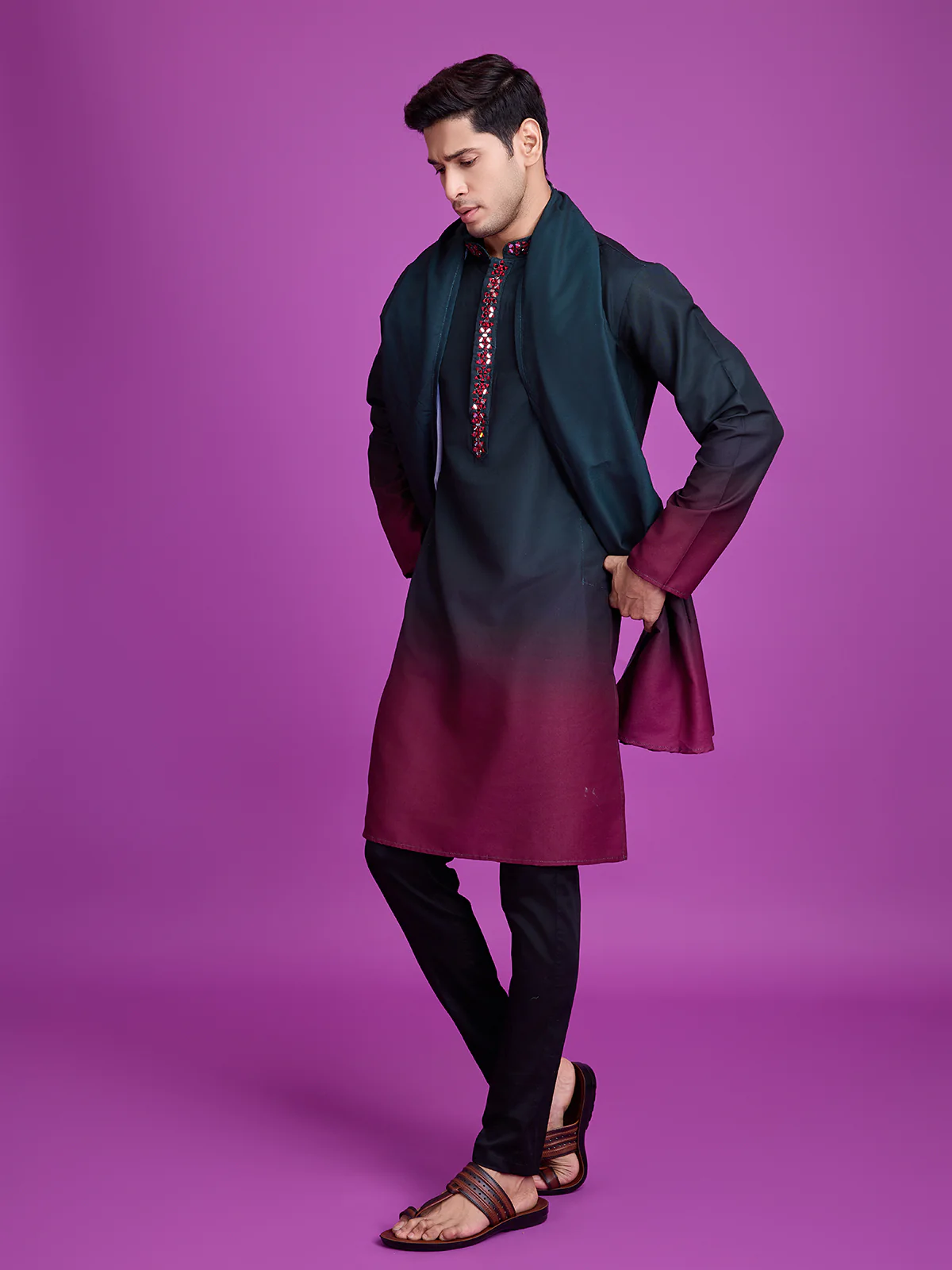 Odette Green And Maroon Ombre Rayon Kurta With Dupatta For Men - Image 3