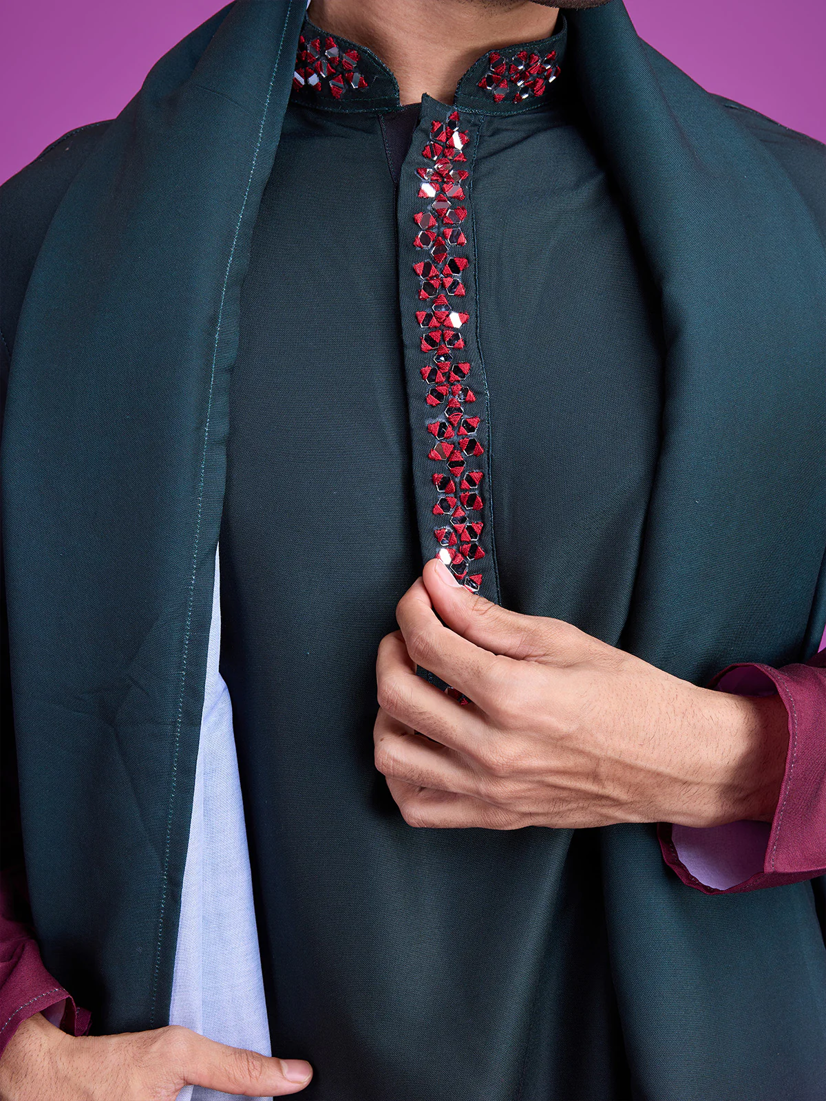 Odette Green And Maroon Ombre Rayon Kurta With Dupatta For Men - Image 6