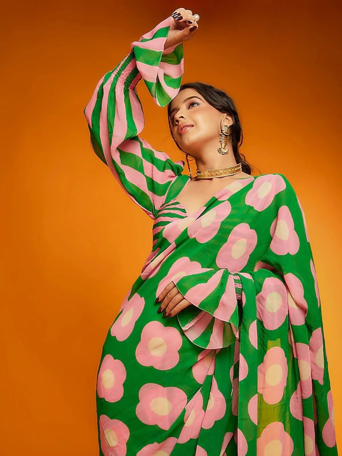 Odette Green And Pink Satin Printed Saree With Unstitched Blouse For Women - Image 2
