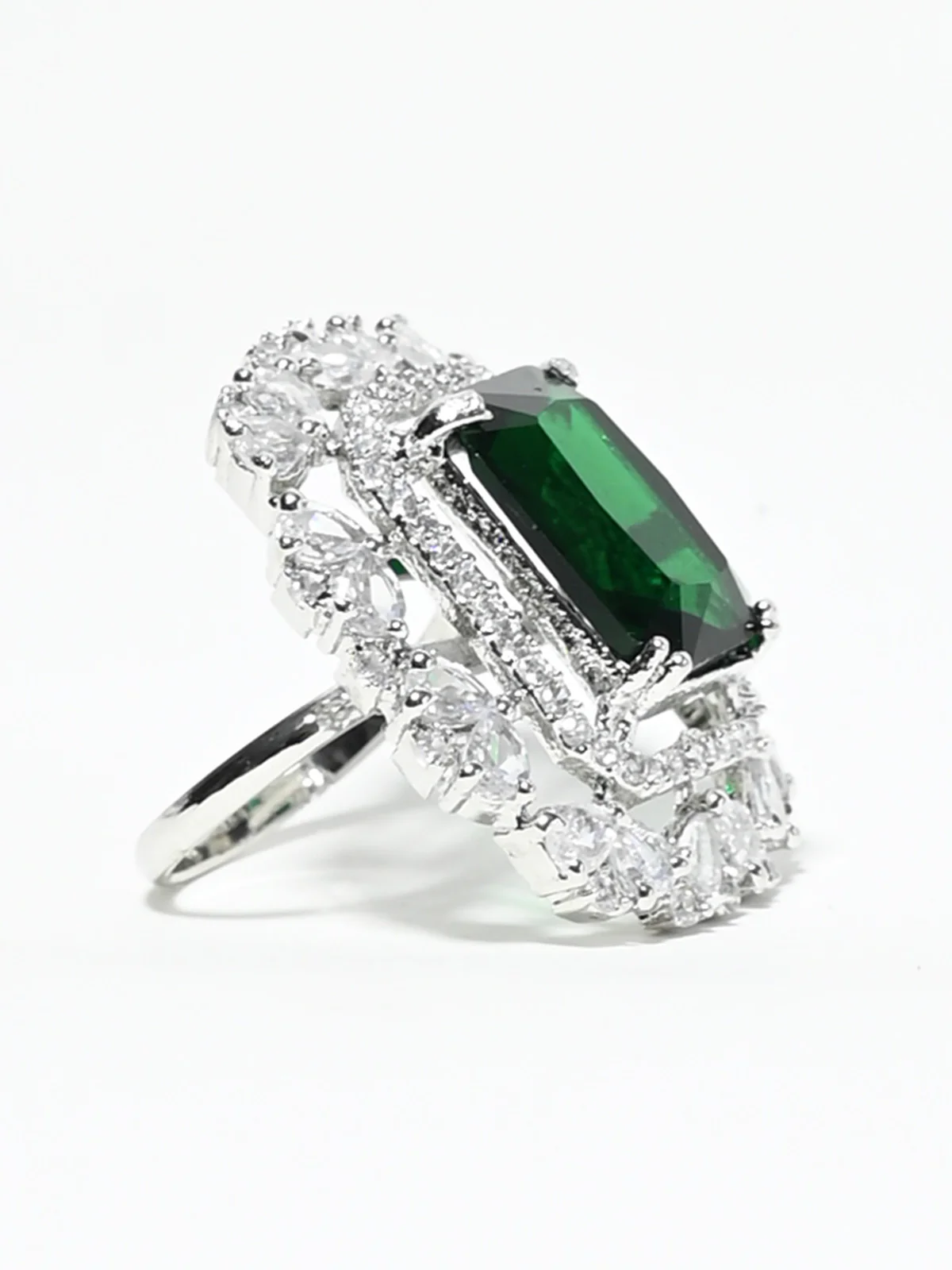 Odette Green And White Alloy Embellished Ring For Women - Image 3