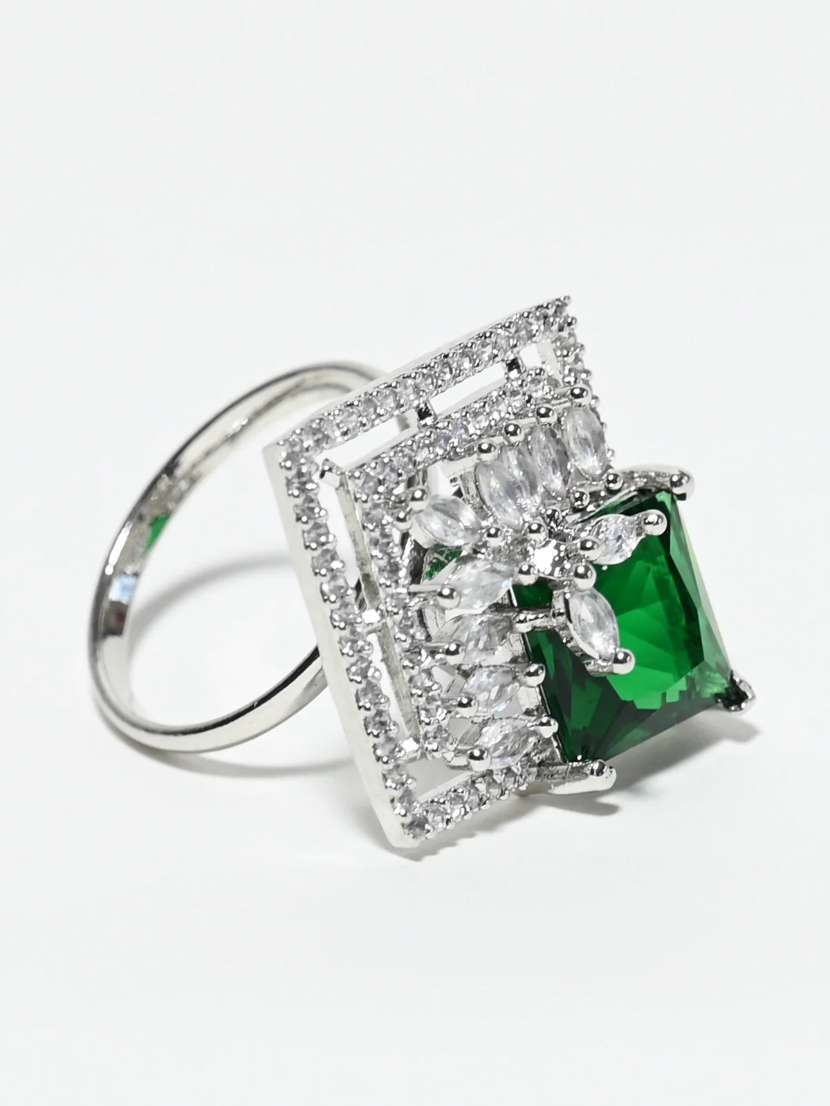 Odette Green And White Alloy Embellished Ring For Women - Image 4