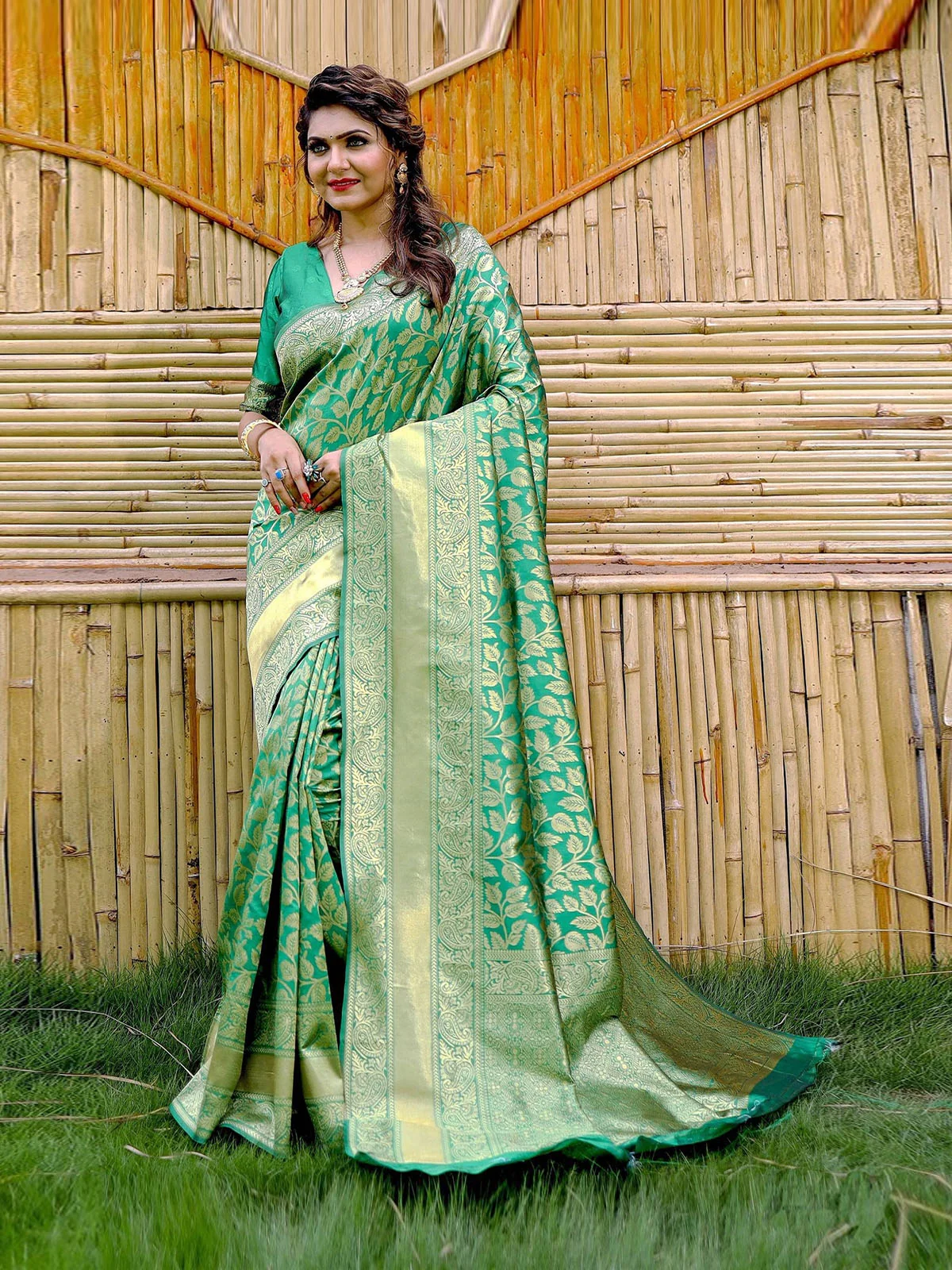 Odette Green Banarasi Silk Woven Saree With Unstitched Blouse For Women