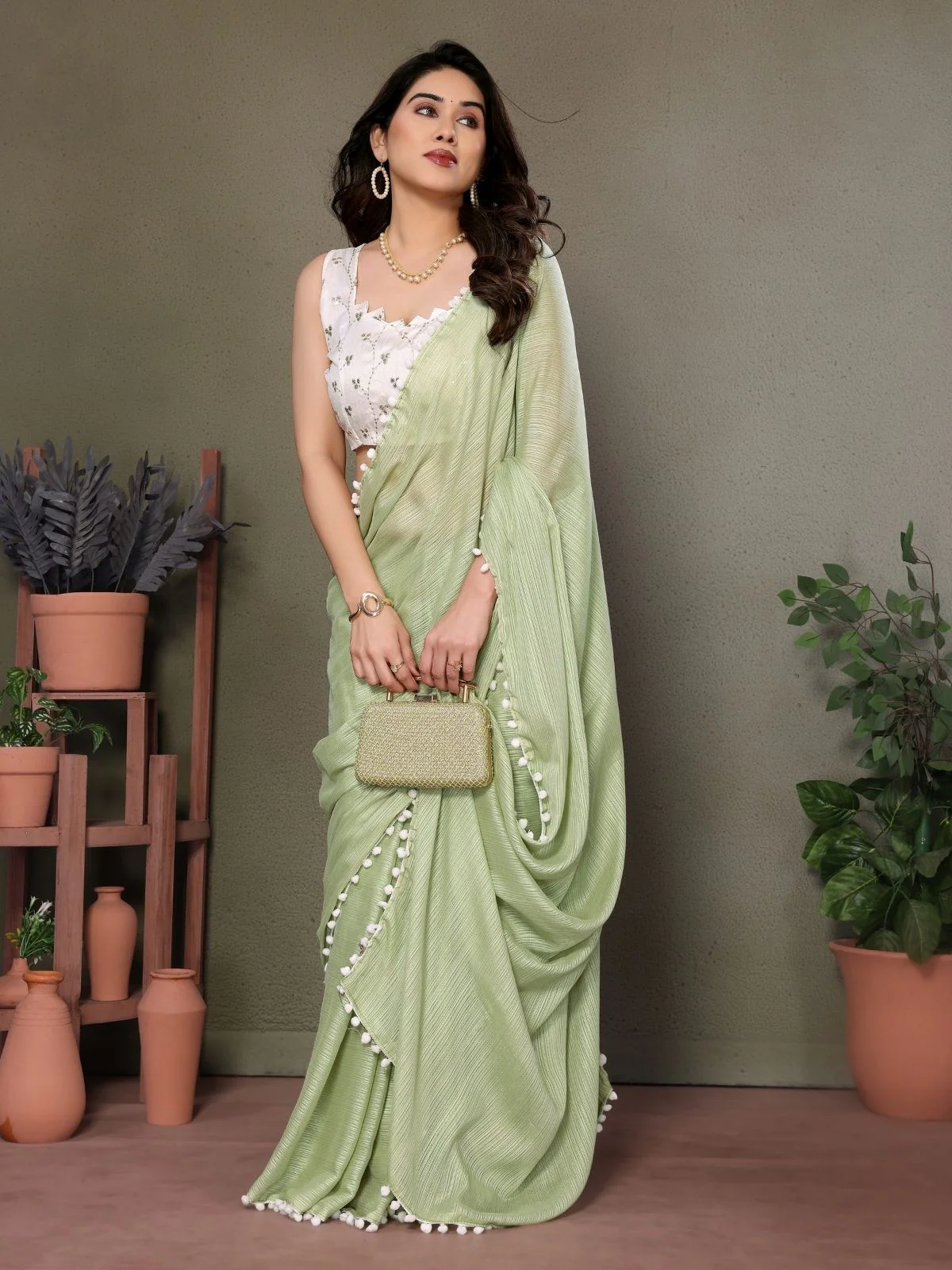 Odette Green Banglori Lace Work Saree With Unstitched Blouse For Women - Image 2
