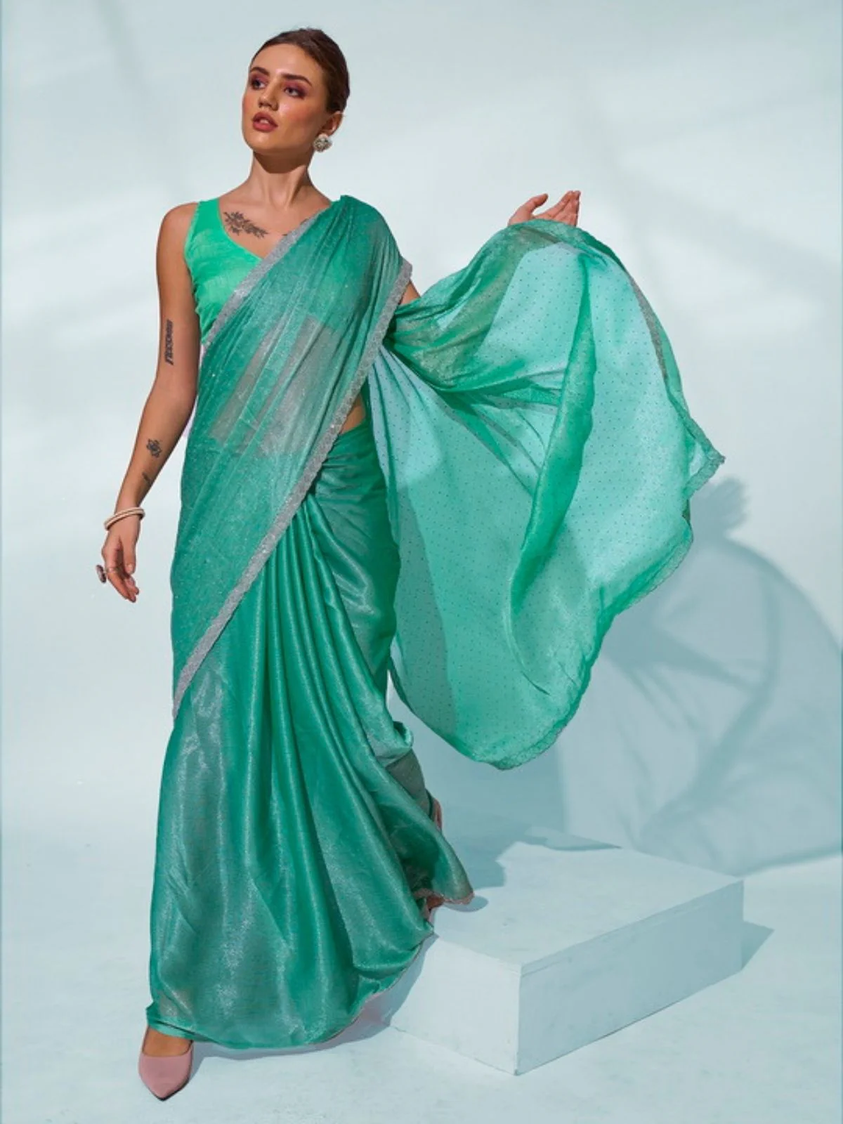 Odette Green Chiffon Lace Work Saree With Unstitched Blouse For Women - Image 3
