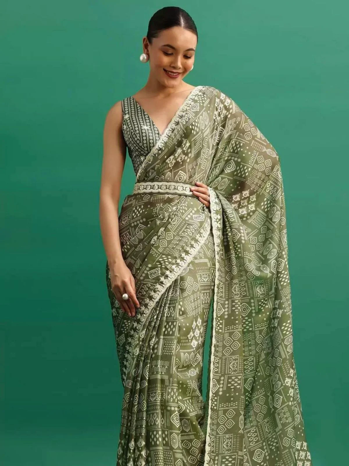 Odette Green Chinon Digital Print Saree For Women - Image 2