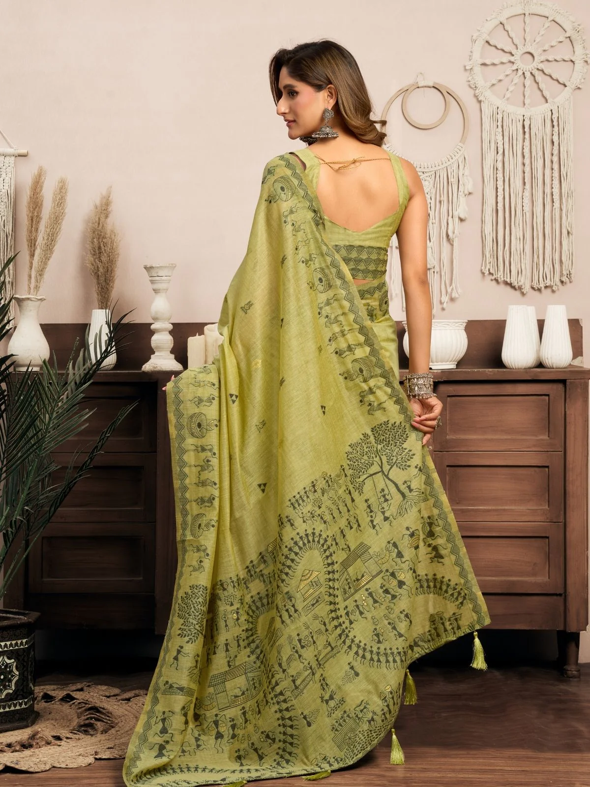 Odette Green Cotton Blend Printed Saree For Women - Image 4