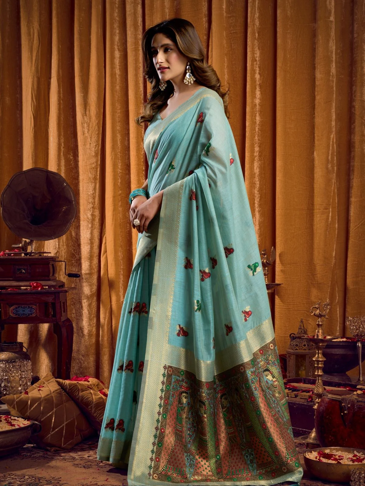 Odette Green Cotton Blend Woven Saree For Women - Image 3