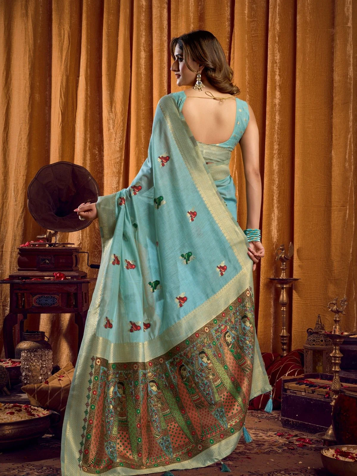 Odette Green Cotton Blend Woven Saree For Women - Image 4