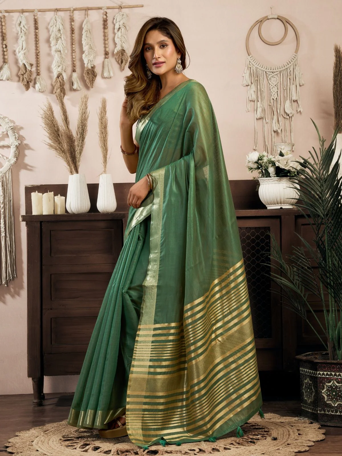 Odette Green Cotton Blend Woven Saree For Women - Image 2