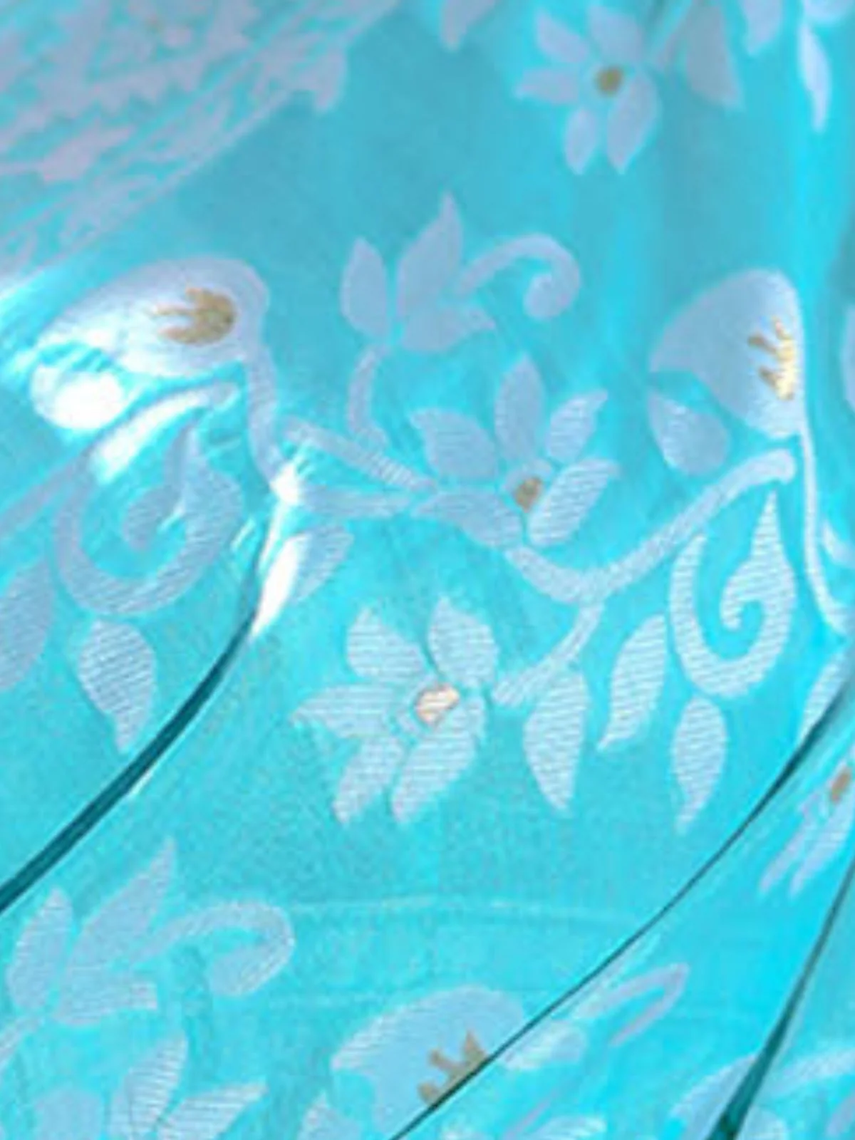 Odette Blue Cotton Blend Woven Saree With Unstitched Blouse For Women - Image 3