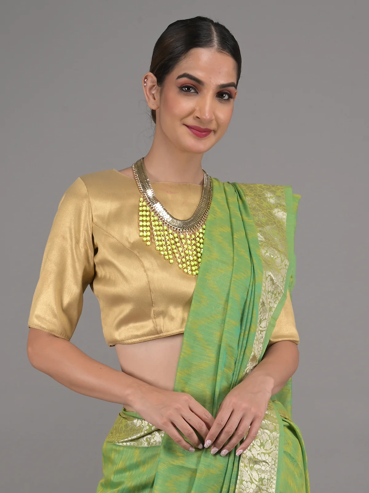 Odette Green Cotton Blend Woven Saree with Unstitched Blouse for Women - Image 4