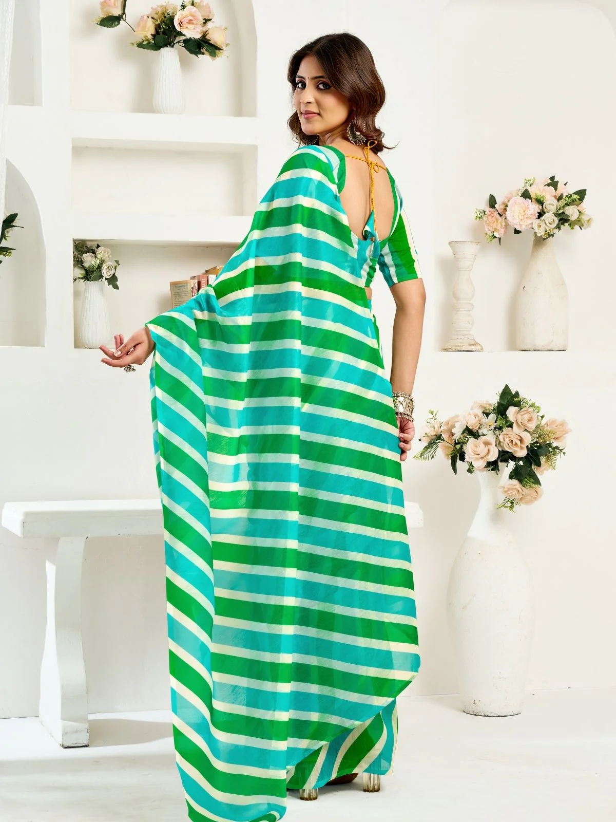 Odette Green Cotton Linen Zari Work Saree For Women - Image 4
