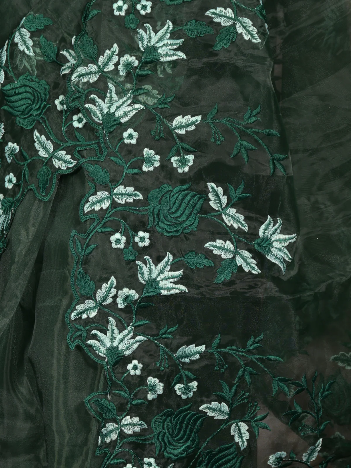 Odette Green Floral Embroidered Organza Saree with Unstitched Blouse for Women - Image 5