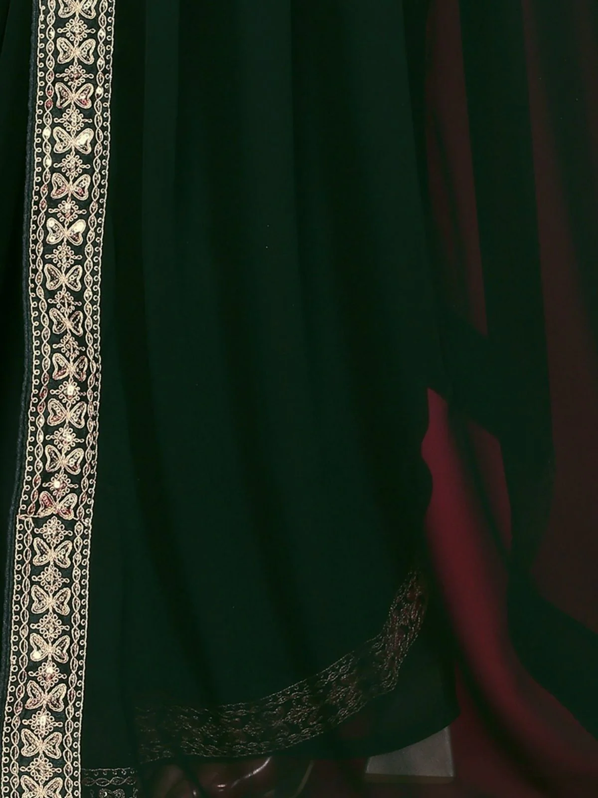 Odette Green Georgette Embellished Saree For Women - Image 5