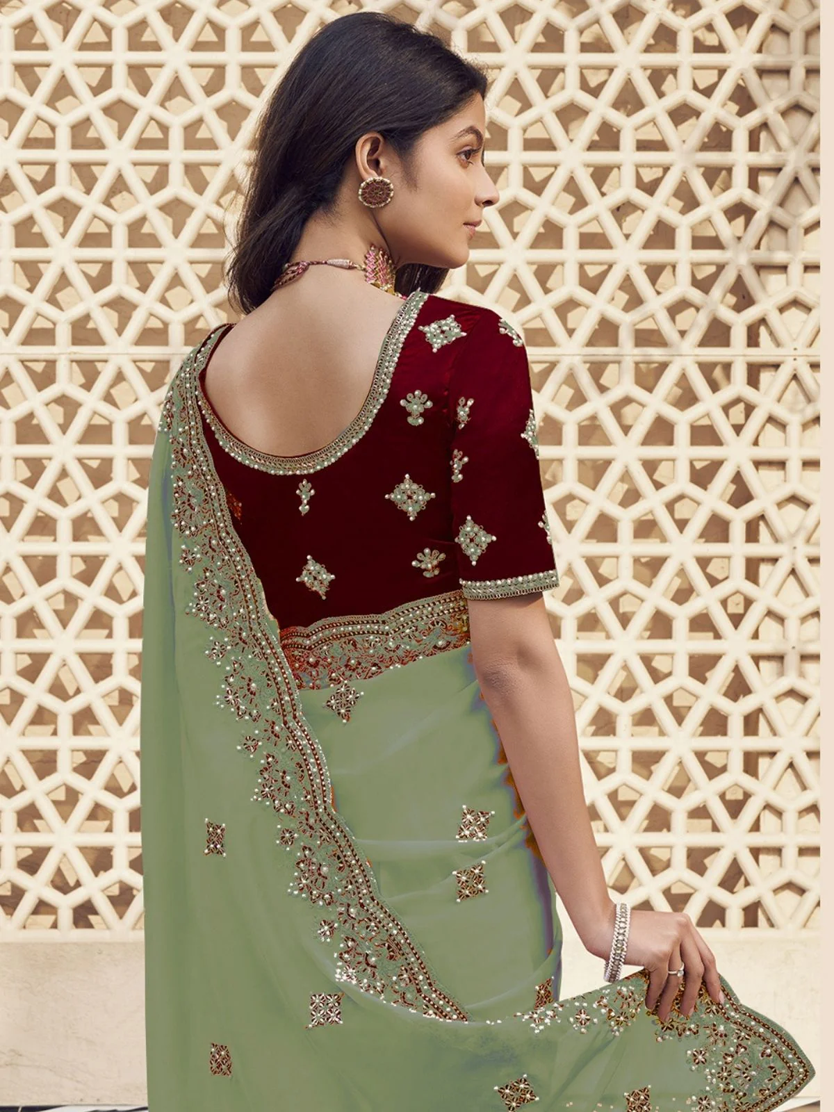 Odette Green Georgette Embroidered Elegant Saree For Women - Image 3