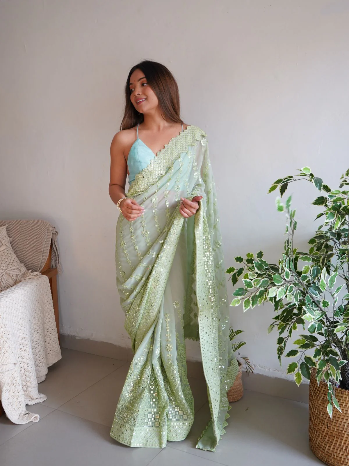 Odette Green Georgette Embroidered Saree With Unstitched Blouse For Women - Image 2