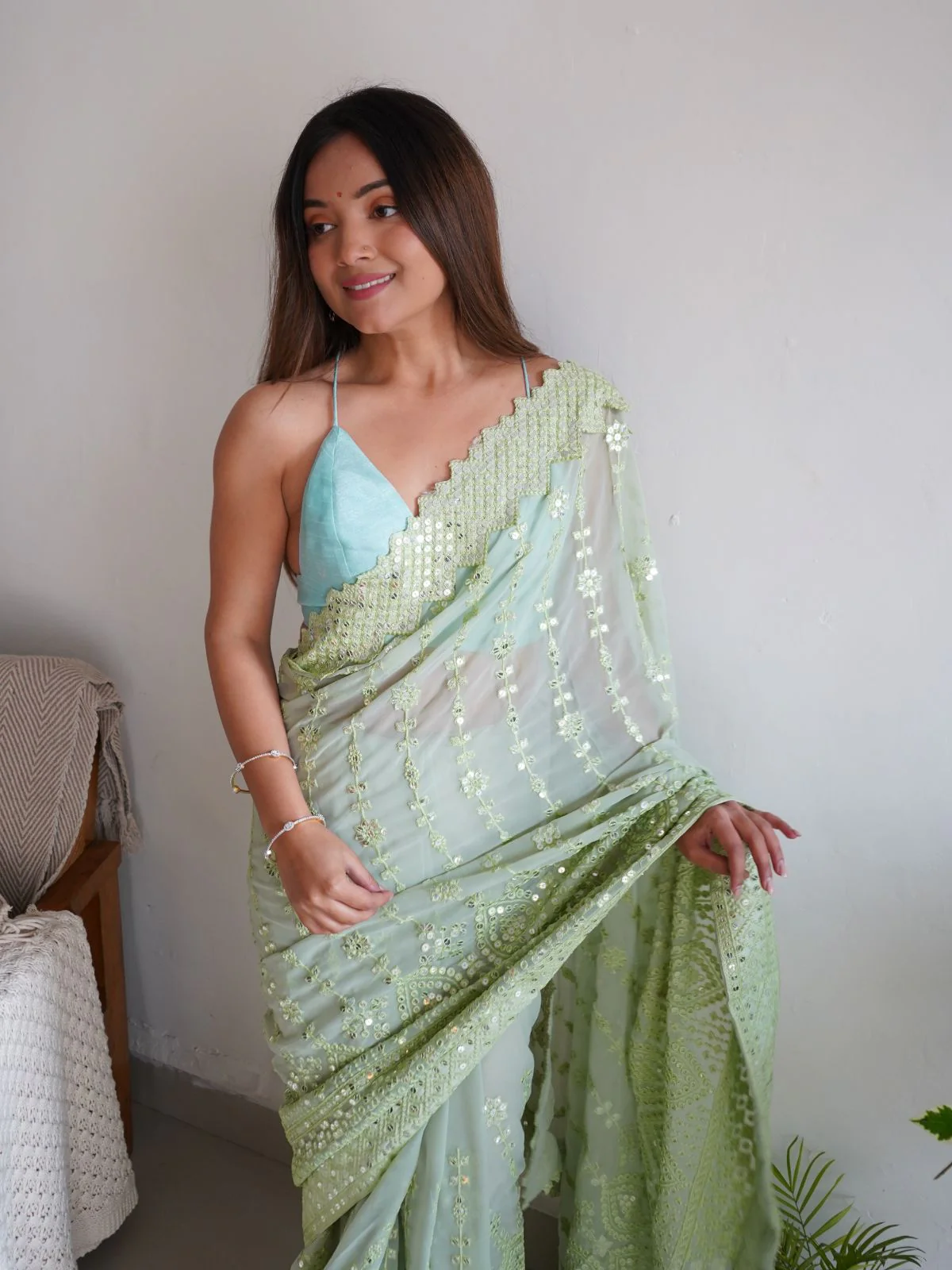 Odette Green Georgette Embroidered Saree With Unstitched Blouse For Women - Image 3