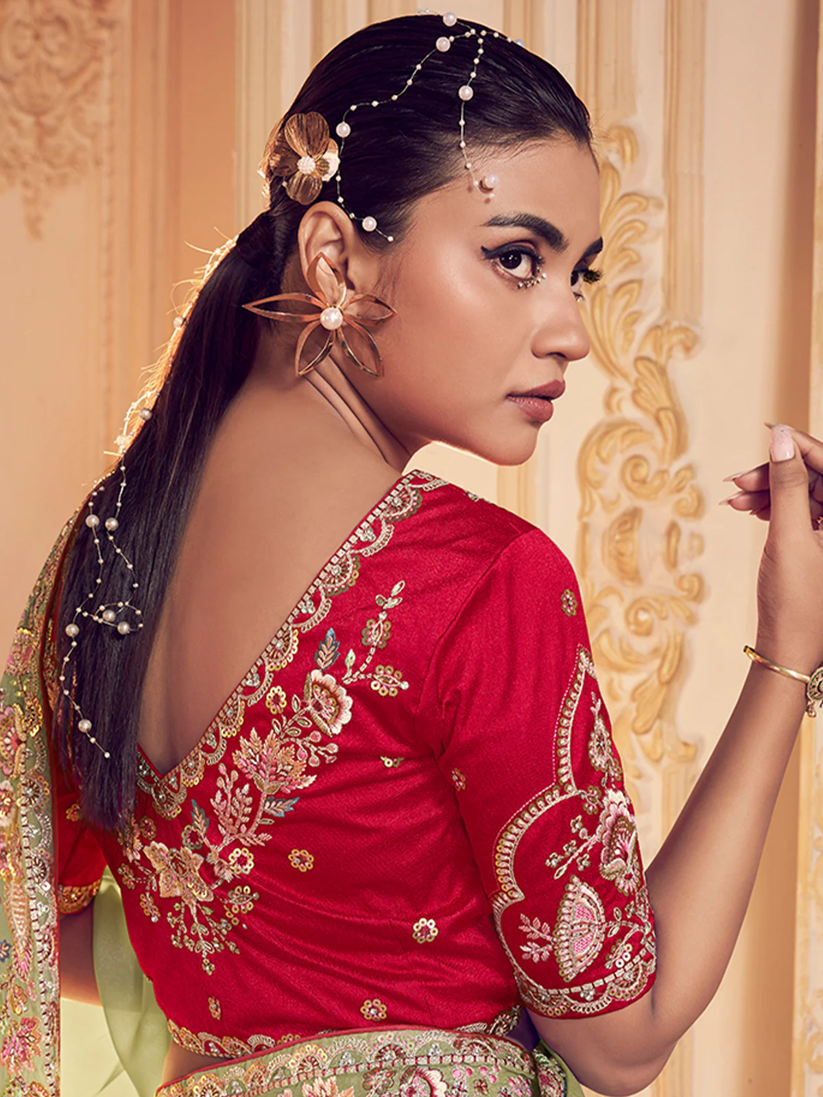 Odette Green Georgette Embroidered Saree With Unstitched Blouse For Women - Image 3