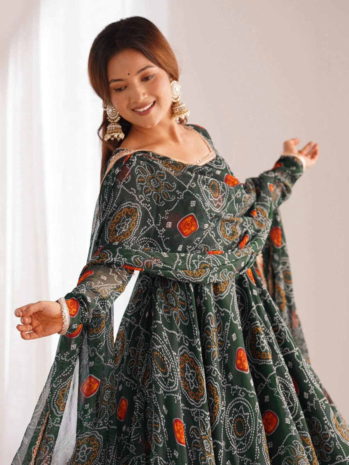 Odette Green Georgette Printed Kurta Set For Women - Image 5