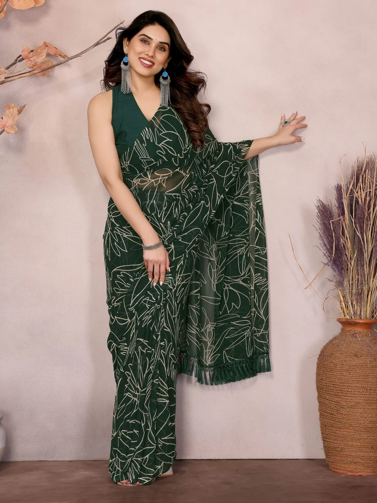 Odette Green Georgette Printed Saree With Unstitched Blouse For Women - Image 3