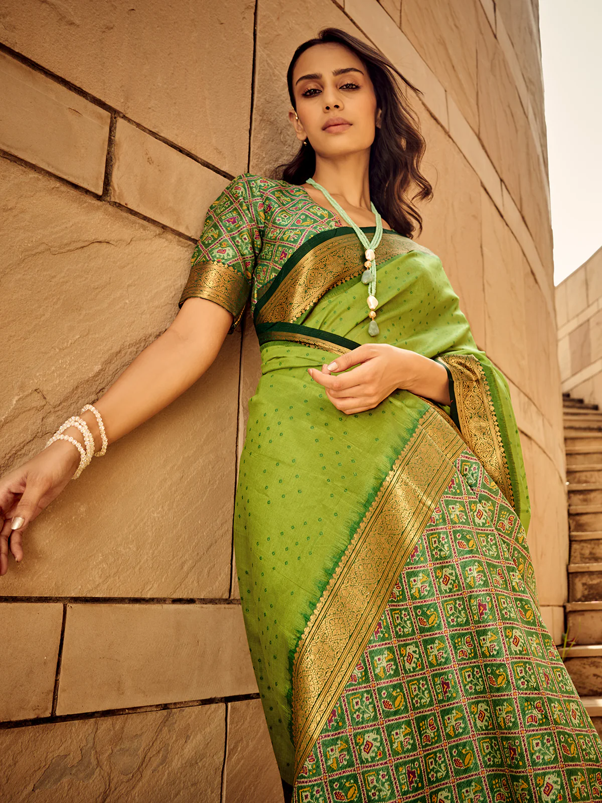 Odette Green Handloom Woven Saree For Women - Image 2