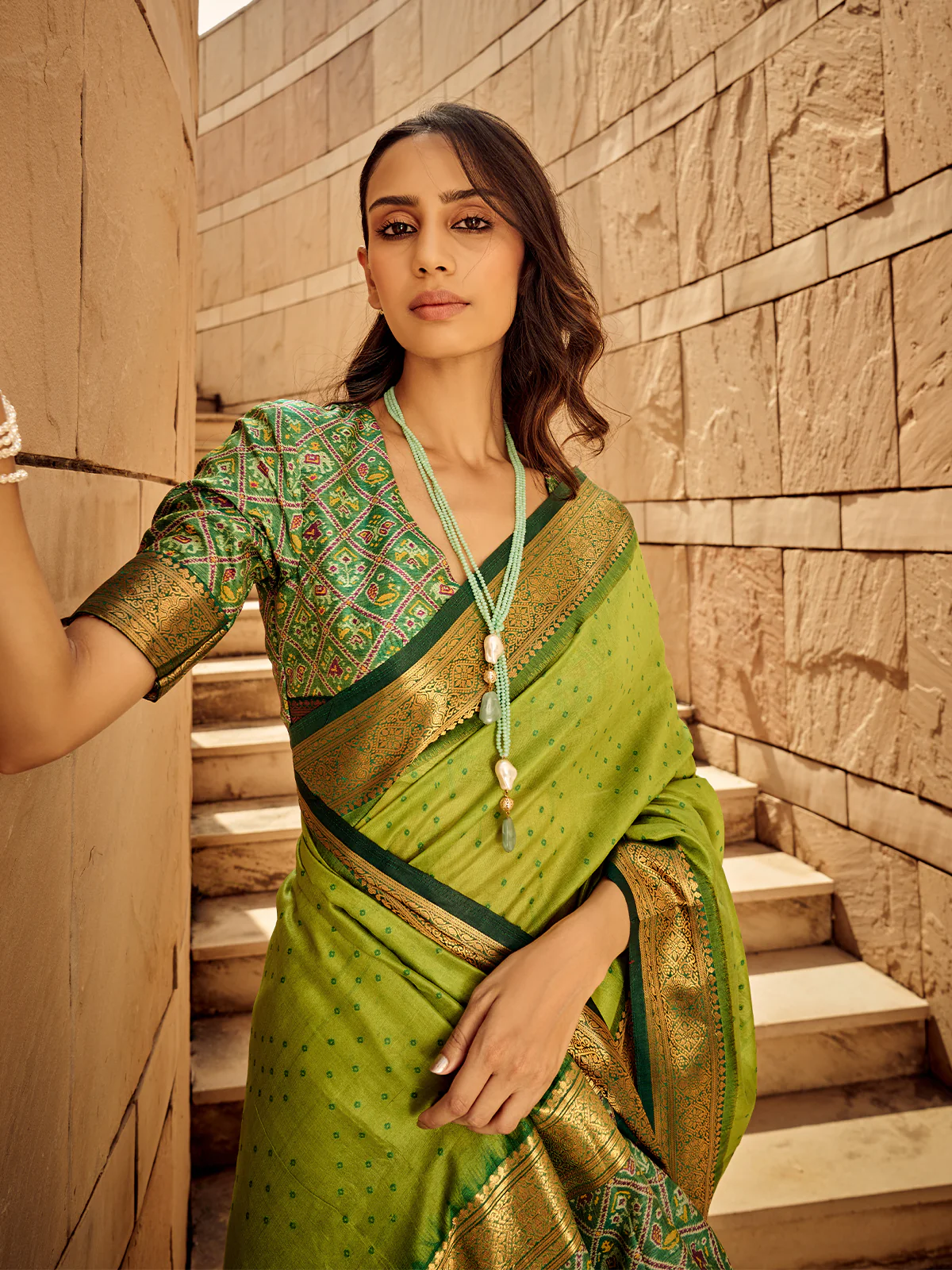 Odette Green Handloom Woven Saree For Women - Image 3