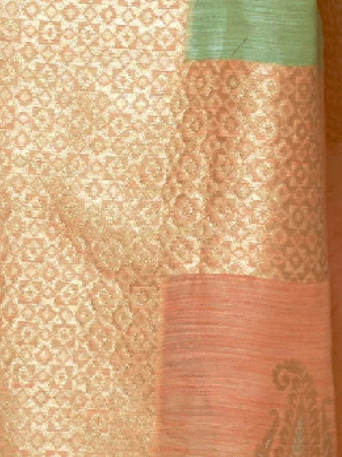 Odette Green Linen Woven Saree With Unstitched Blouse for Women - Image 3