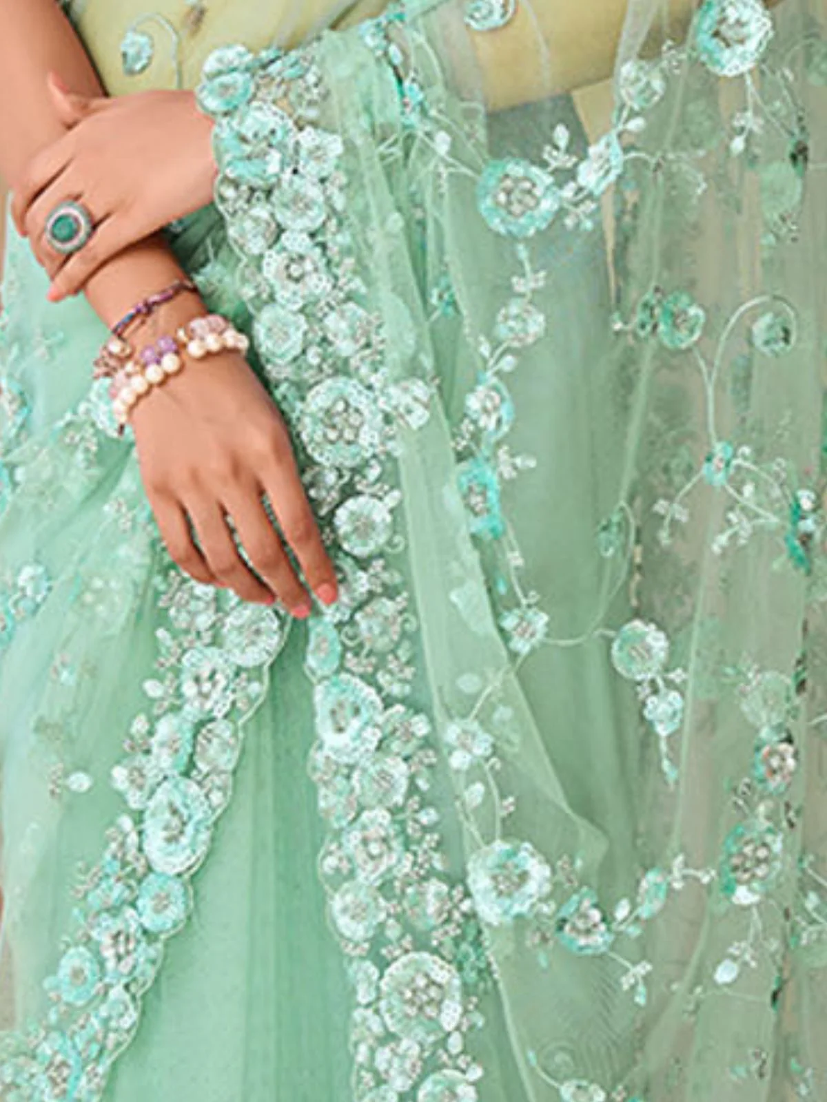 Odette Green Net Embroidered Saree With Unstitched Blouse For Women - Image 5