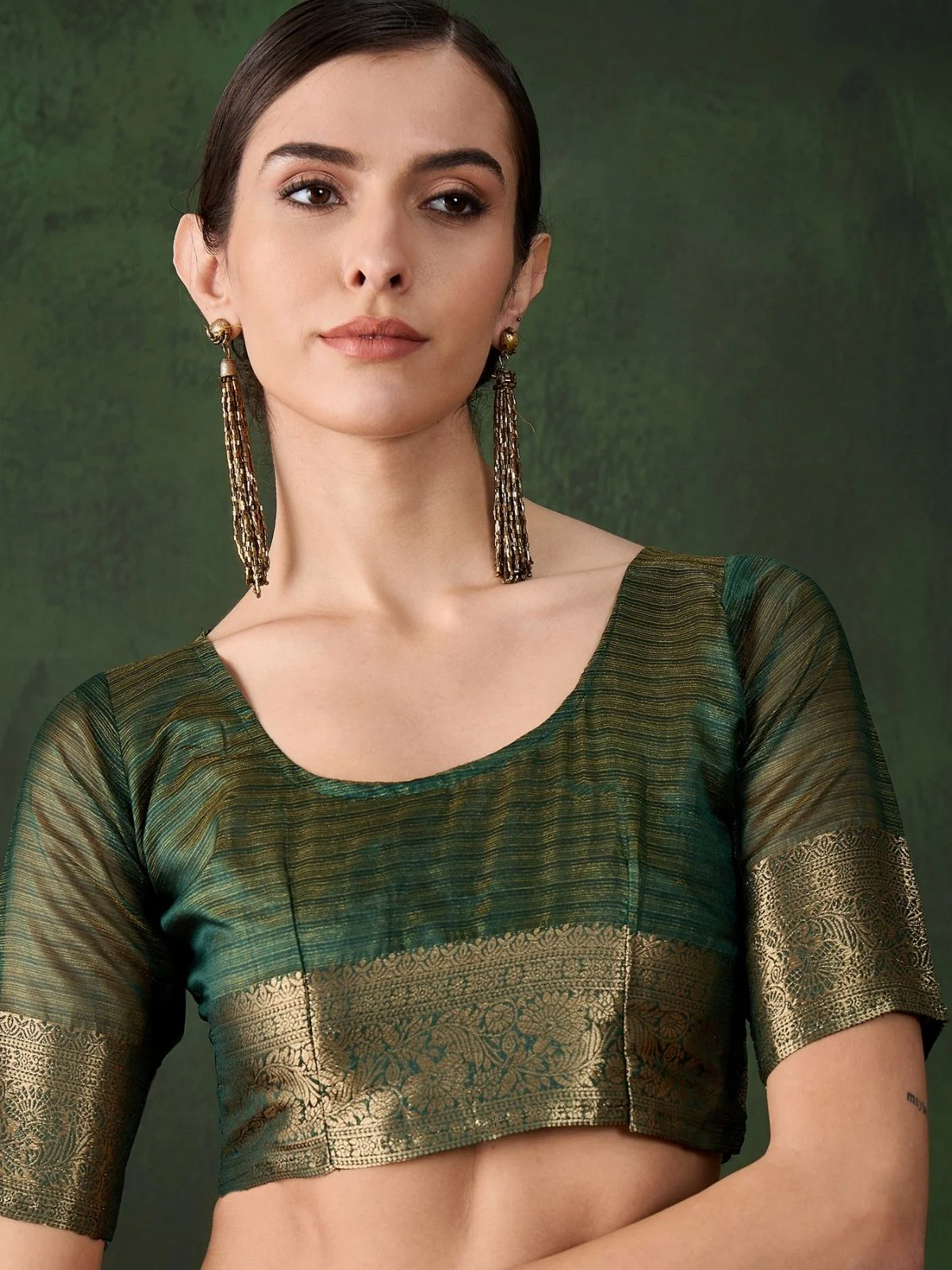 Odette Green Organza Woven Saree With Unstitched Blouse For Women - Image 5