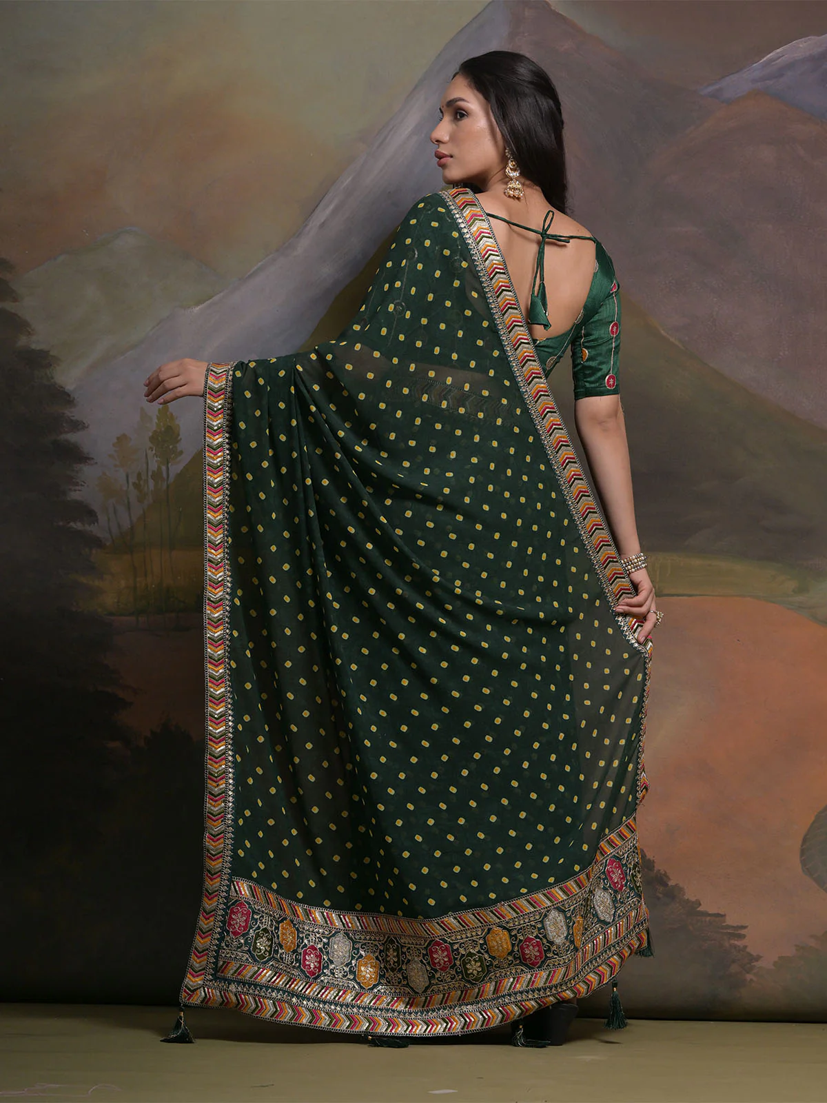 Odette Green Printed Georgette Saree With Unstitched Blouse For Women - Image 5