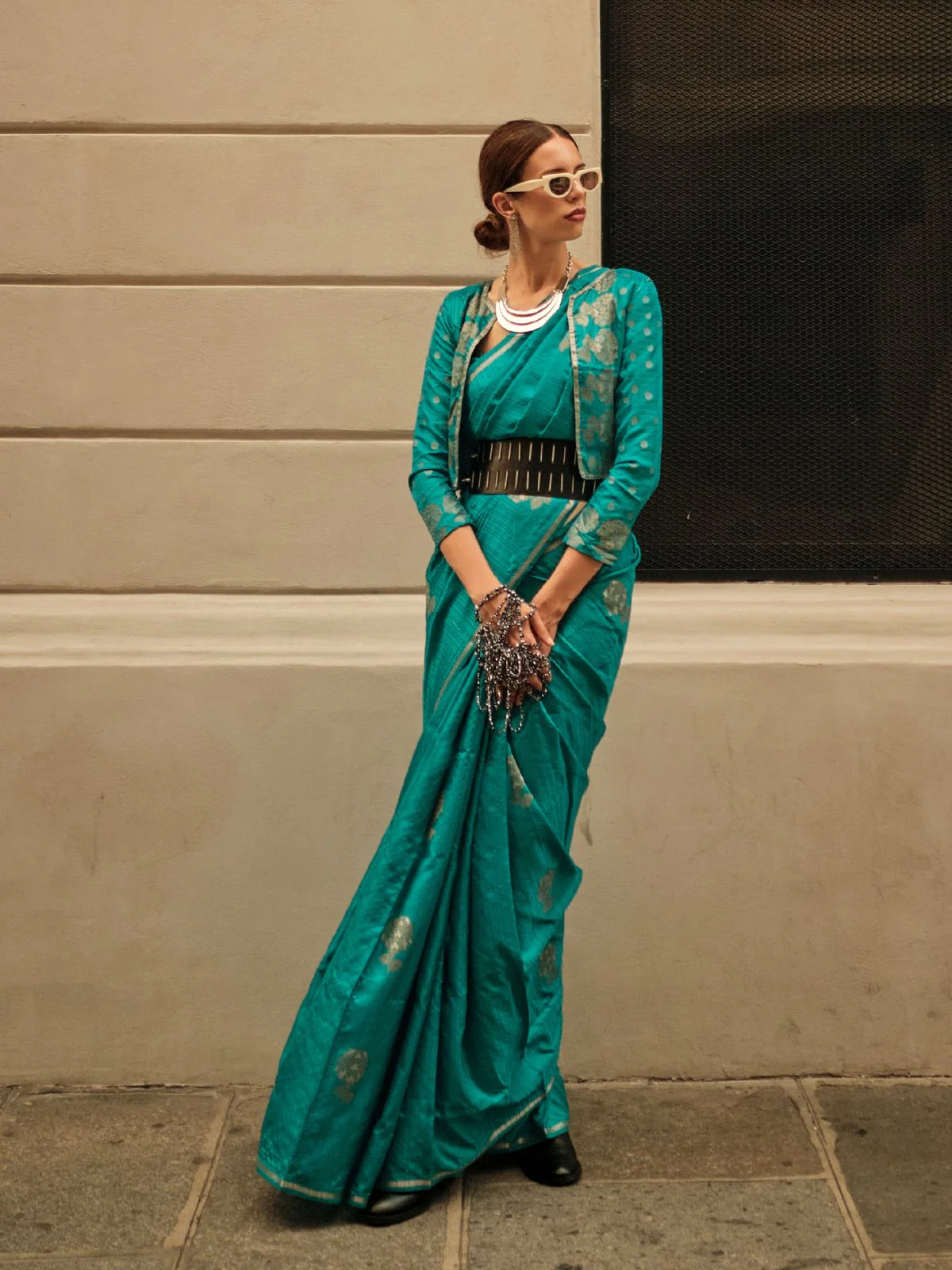 Odette Green Satin Woven Saree With Unstitched Blouse For Women - Image 2