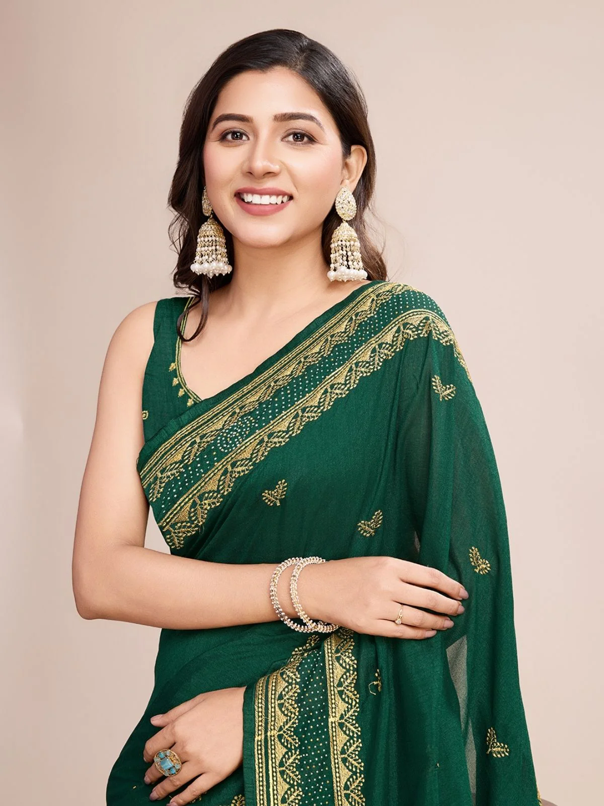 Odette Green Silk Blend Embroidered Saree With Unstitched Blouse For Women - Image 4