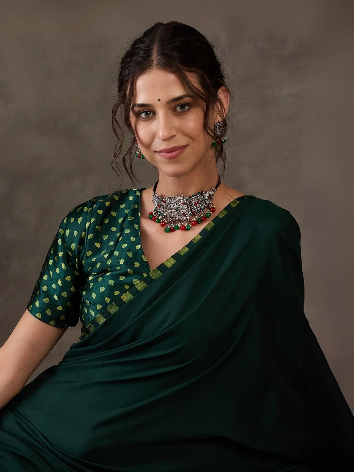 Odette Green Silk Blend Printed Elegant Saree For Women - Image 4