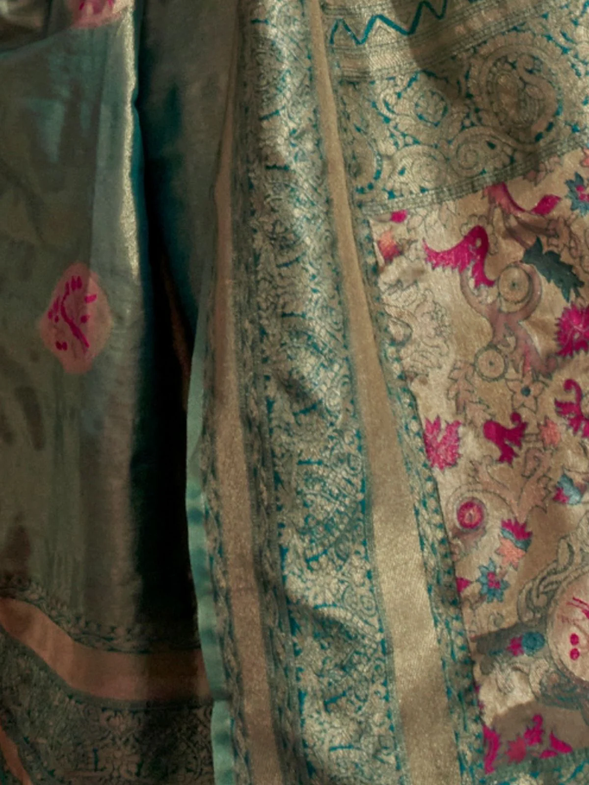 Odette Green Silk Blend Woven Saree With Unstitched Blouse For Women - Image 3