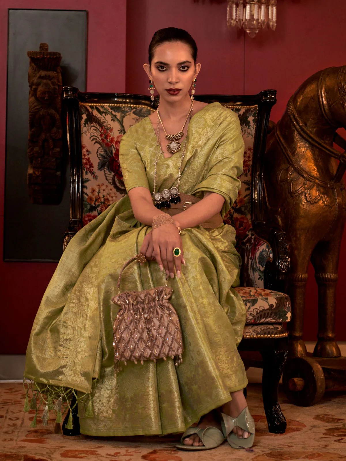 Odette Green Silk Blend Woven Saree With Unstitched Blouse For Women - Image 2