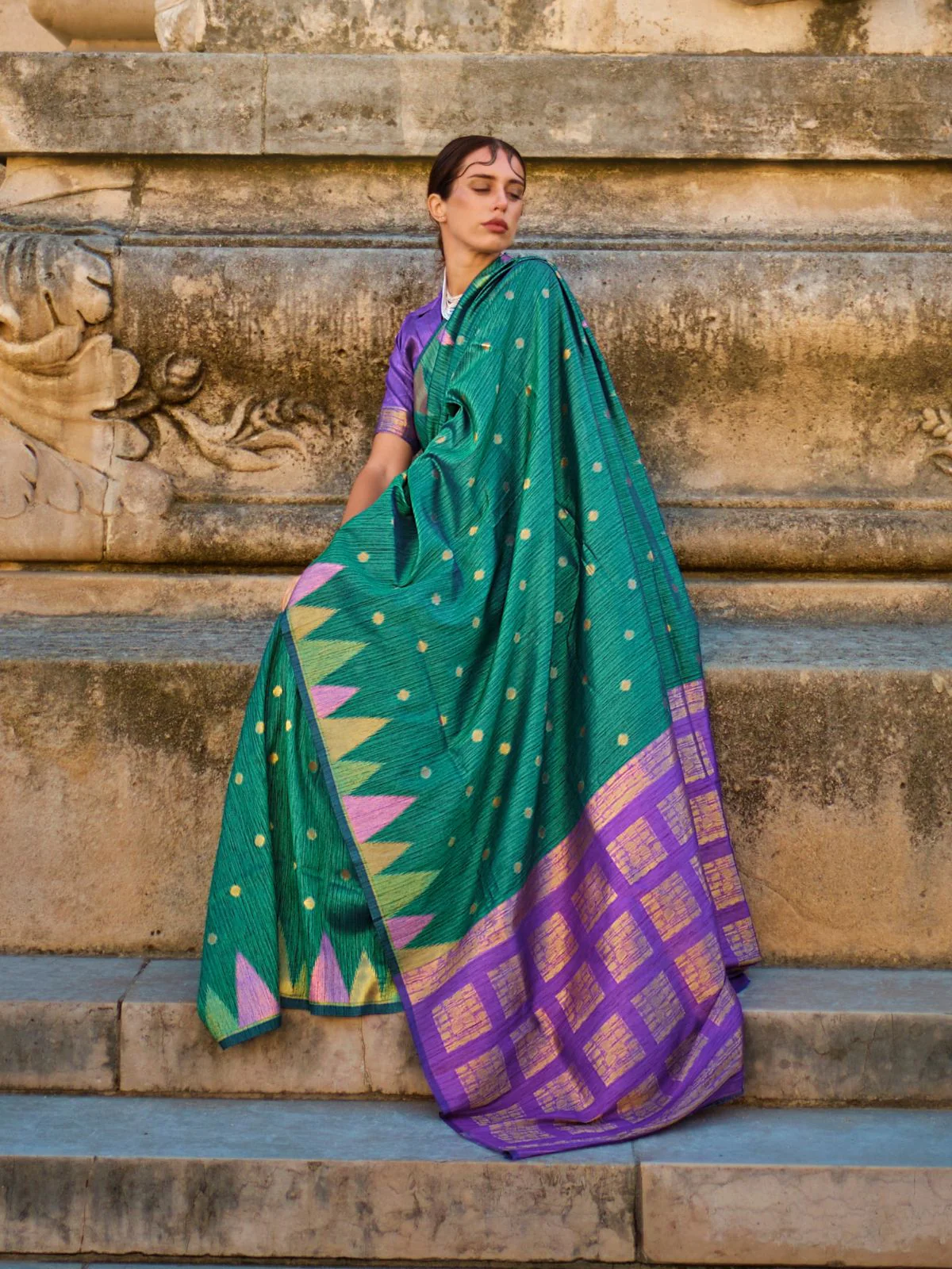 Odette Green Silk Blend Woven Saree With Unstitched Blouse For Women - Image 2