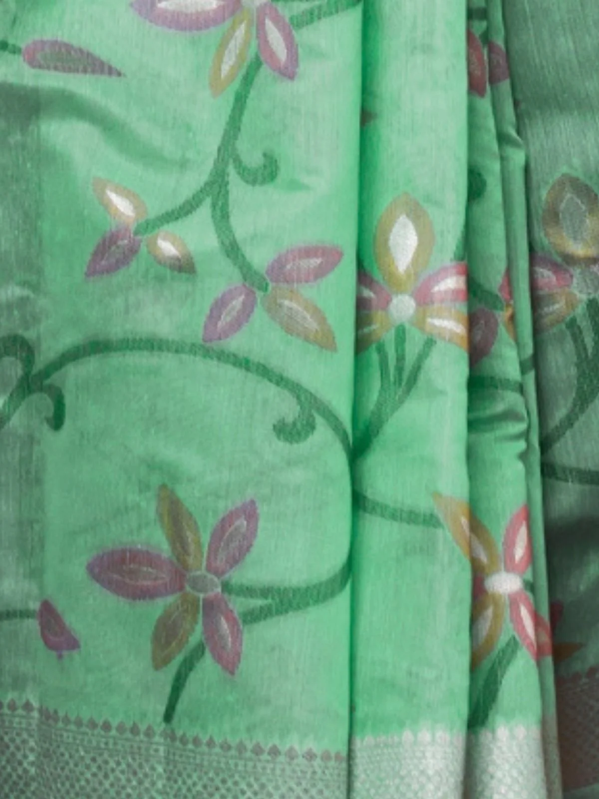Odette Green Silk Blend Woven Saree With Unstitched Blouse For Women - Image 3