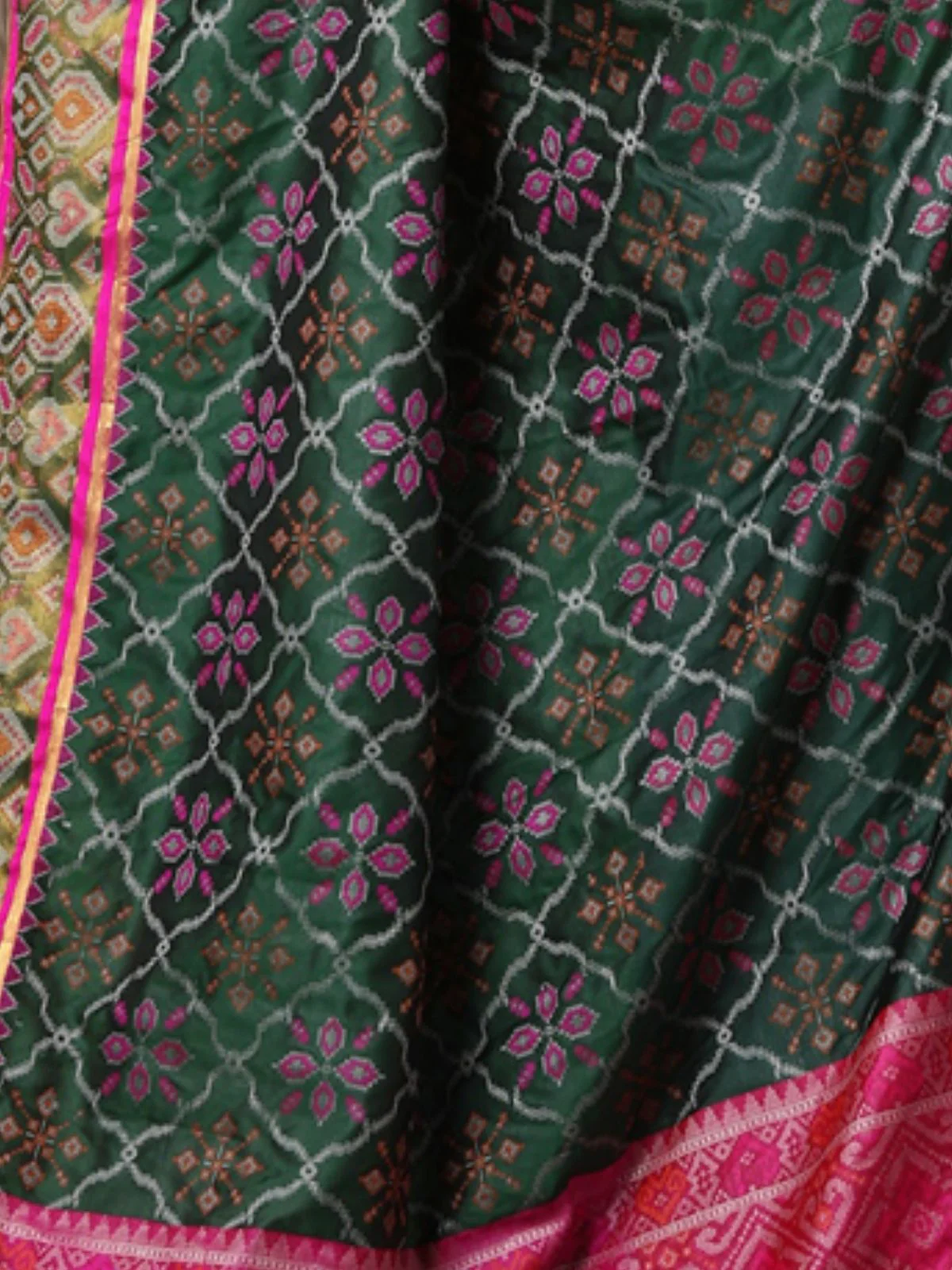 Odette Green Silk Woven Saree For Women - Image 6