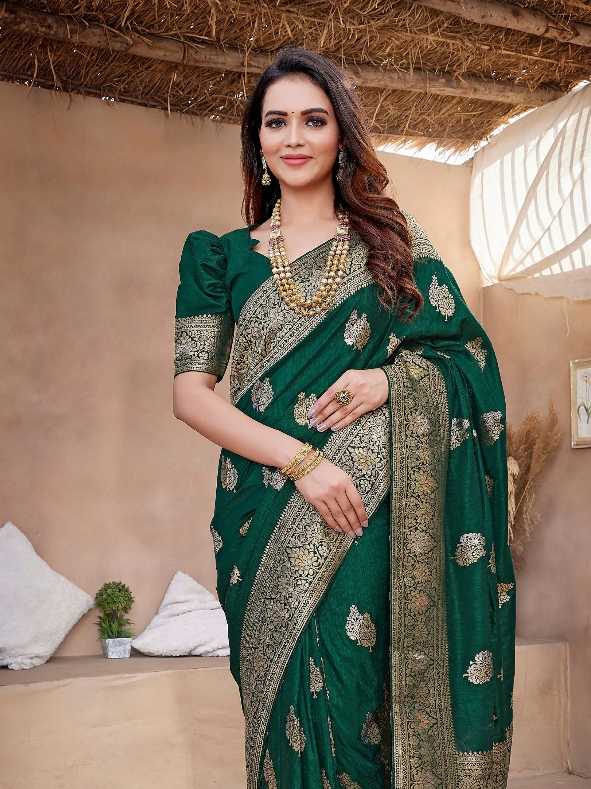 Odette Green Silk Woven Saree For Women - Image 6