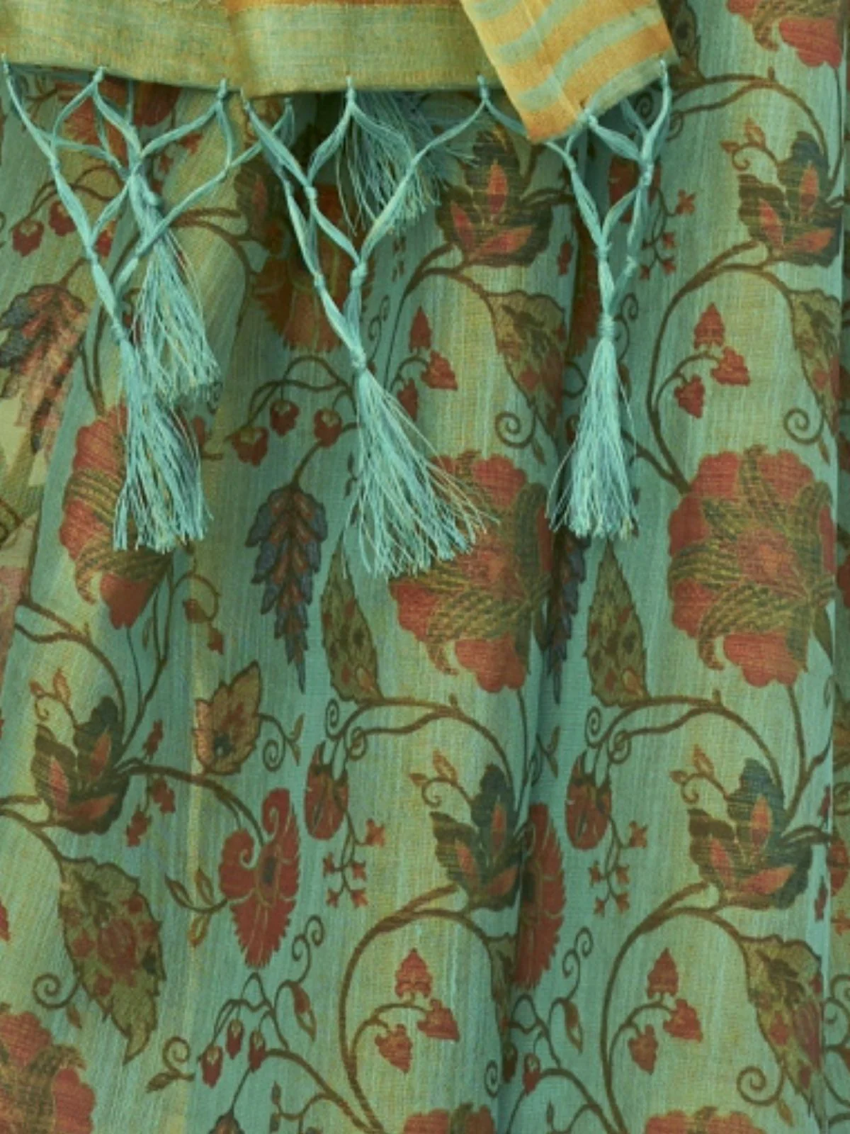 Odette Green Tissue Printed Saree With Unstitched Blouse For Women - Image 3