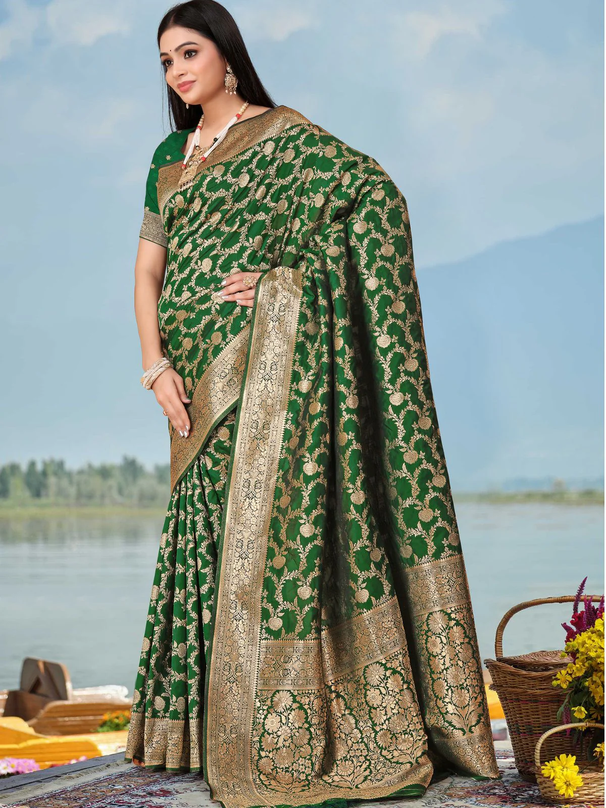 Odette Green Woven Banarasi Silk Saree With unstitched Blouse For Women - Image 2