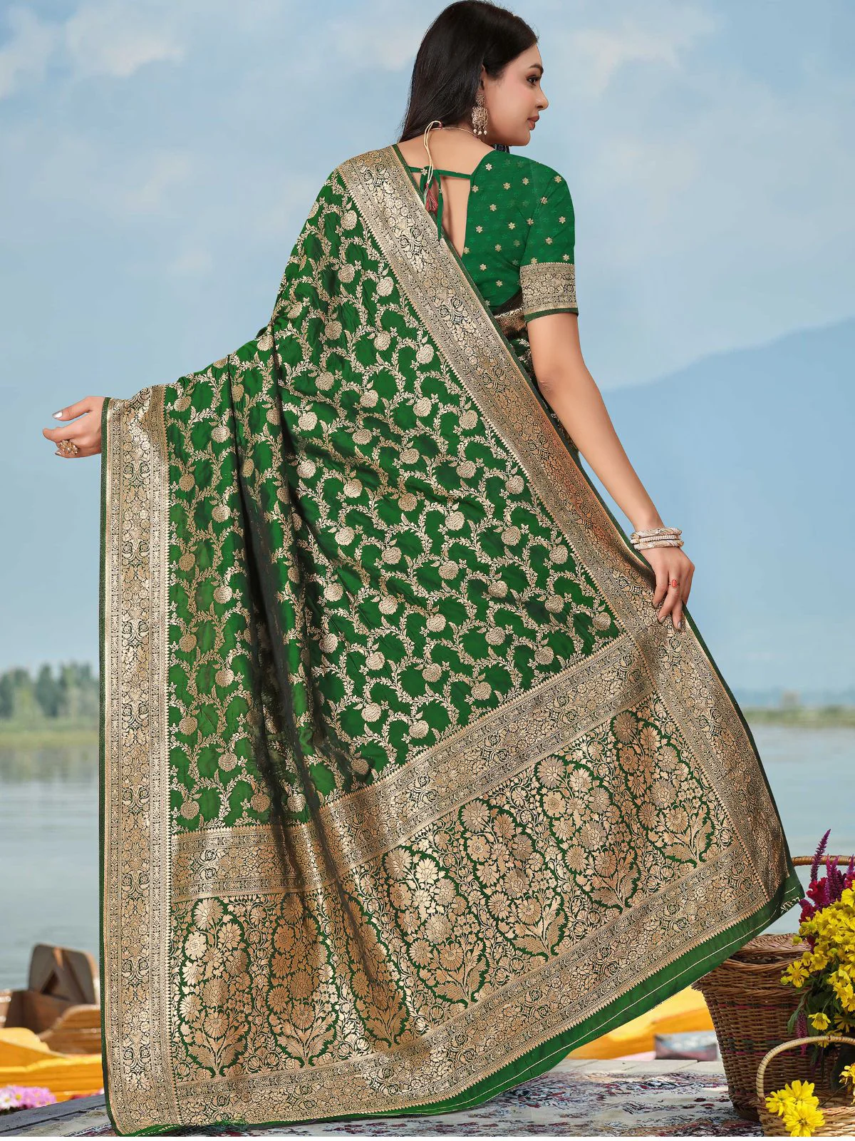 Odette Green Woven Banarasi Silk Saree With unstitched Blouse For Women - Image 5