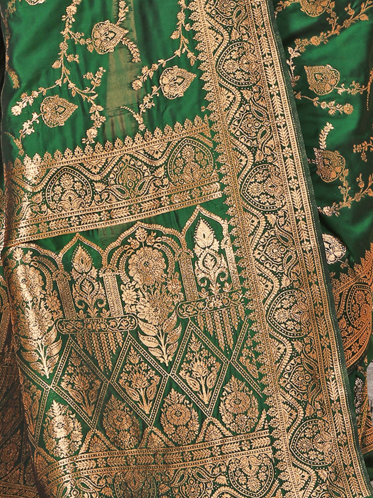 Odette Green Woven Banarasi Silk Saree With unstitched Blouse For Women - Image 5
