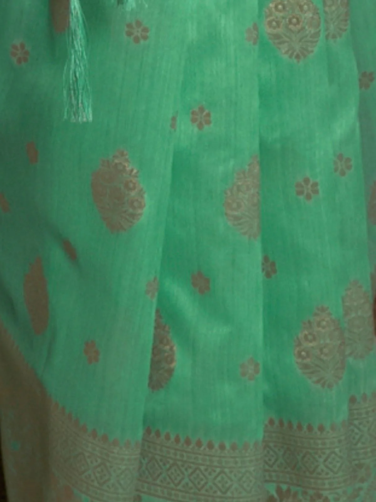 Odette Green Woven Design Silk Blend Saree With Unstitched Blouse For Women - Image 3