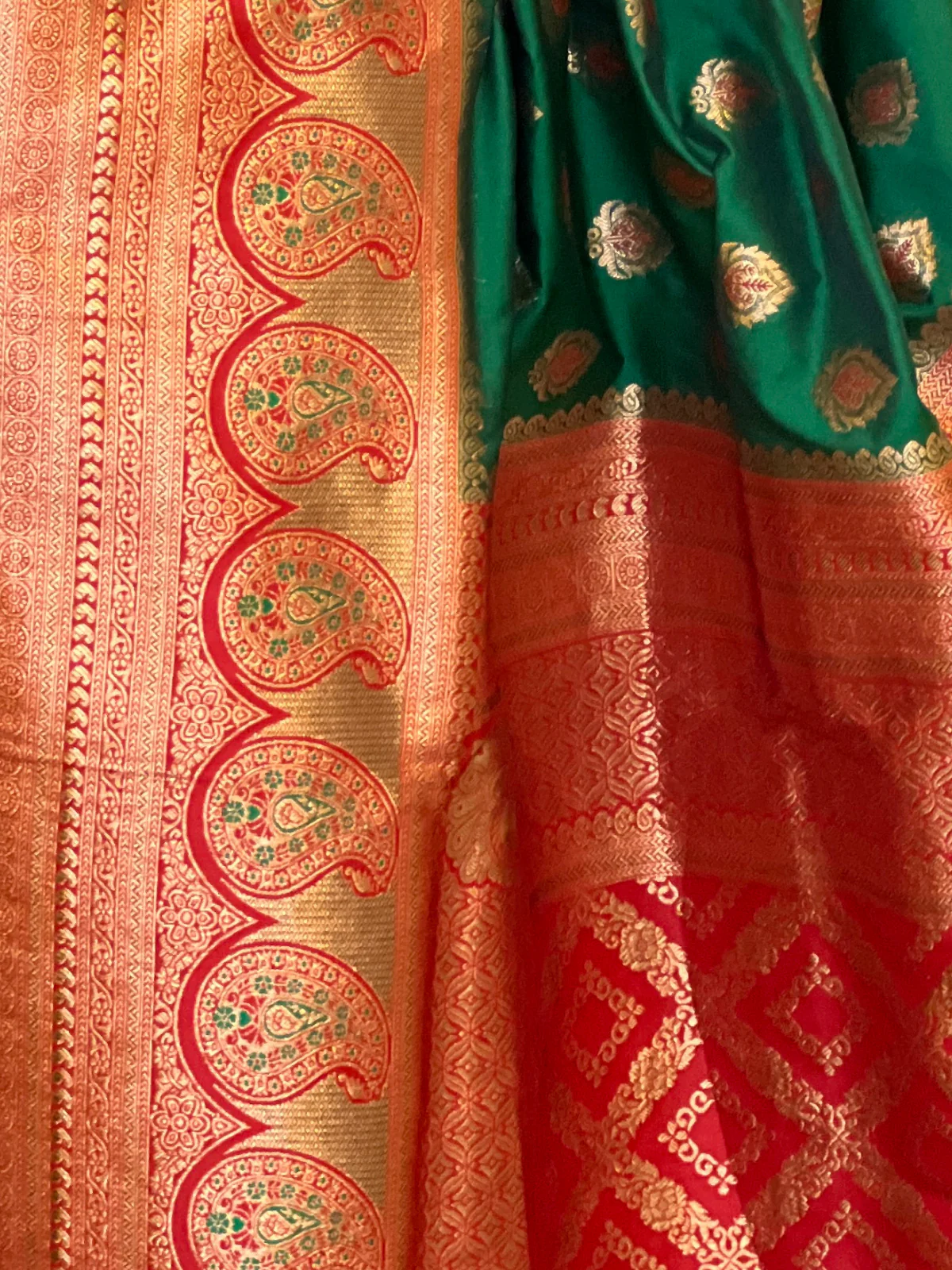 Odette Green Woven Design Soft Silk Saree With Unstitched Blouse For Women - Image 5