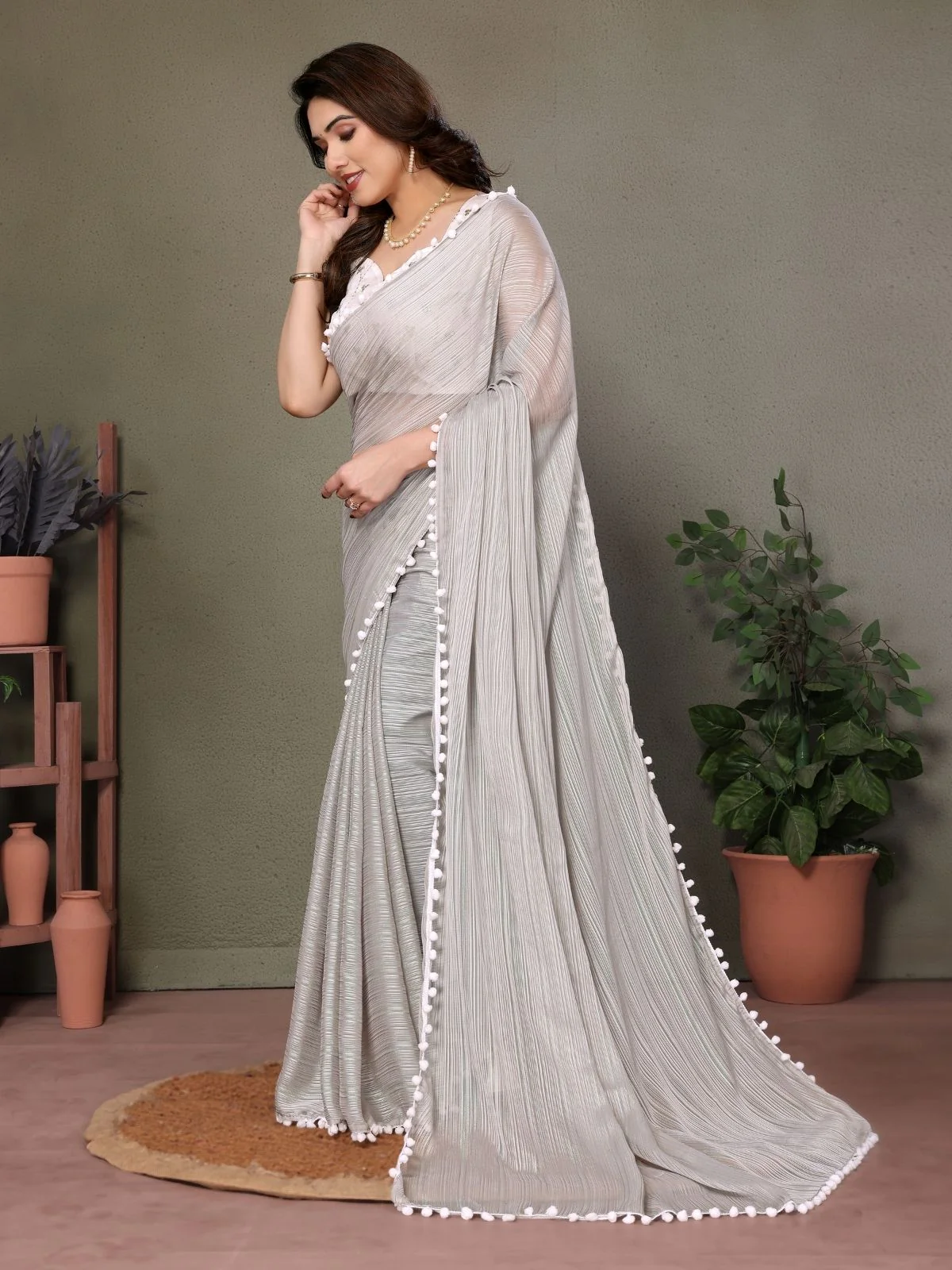 Odette Grey Banglori Lace Work Saree With Unstitched Blouse For Women - Image 3