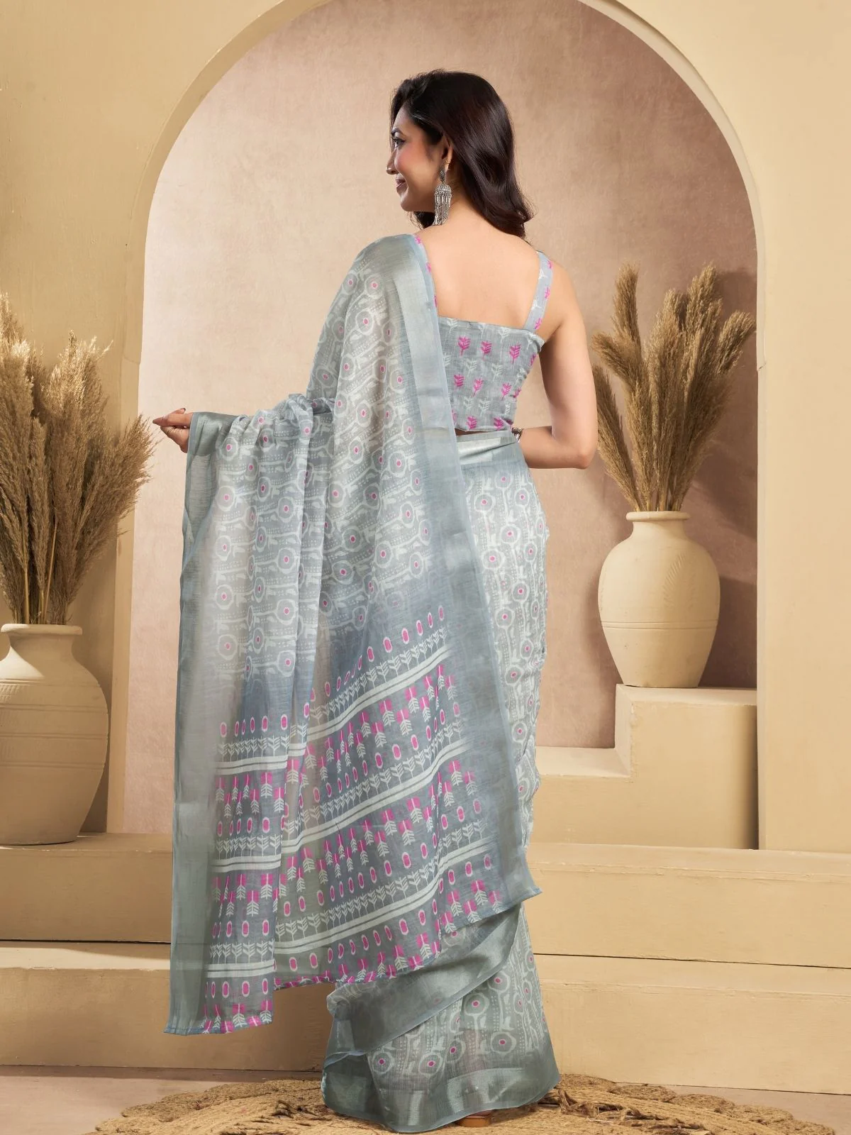Odette Grey Cotton Linen Zari Work Saree For Women - Image 4